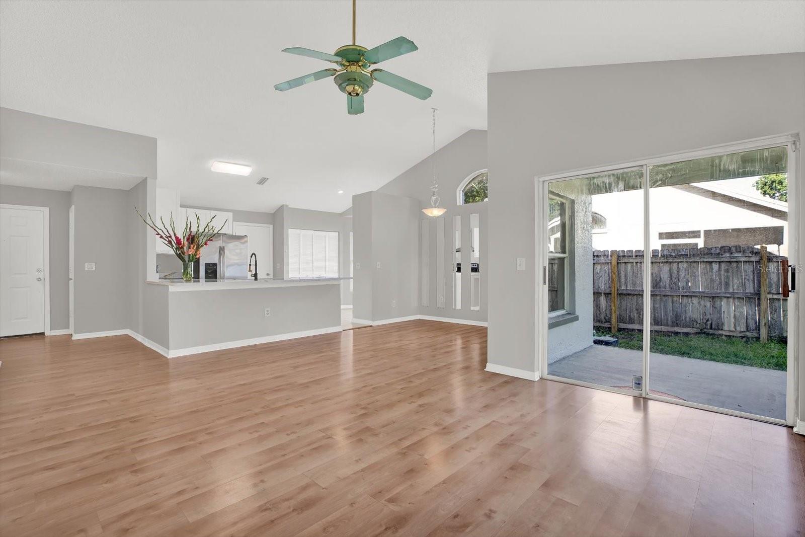 Image 5 of 24 For 8735 Exposition Drive