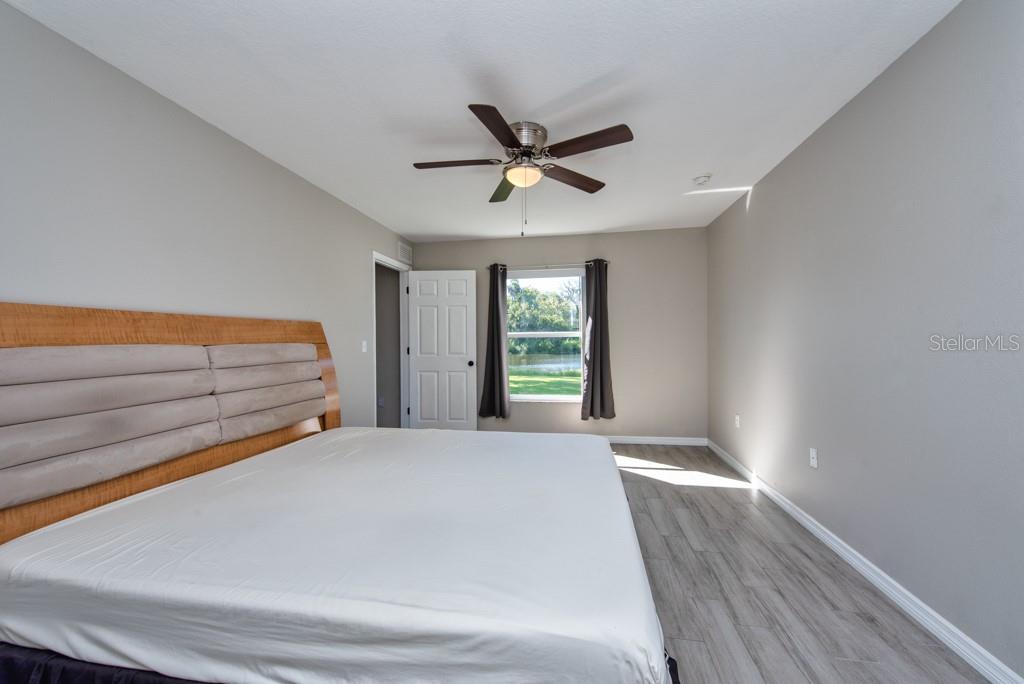 Image 16 of 39 For 3118 34th Avenue Drive E