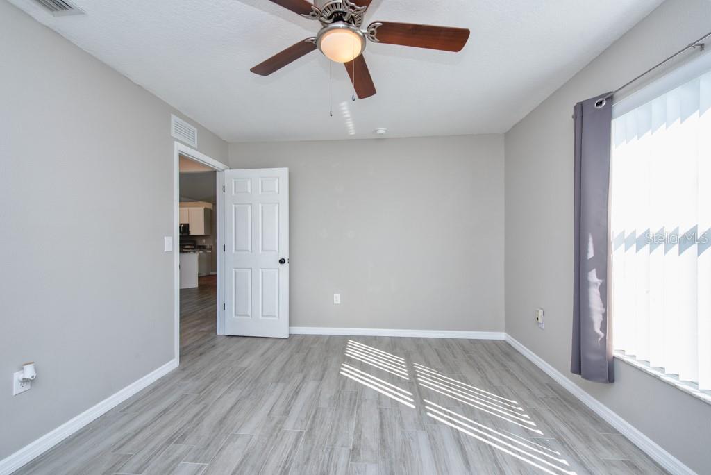 Image 20 of 39 For 3118 34th Avenue Drive E