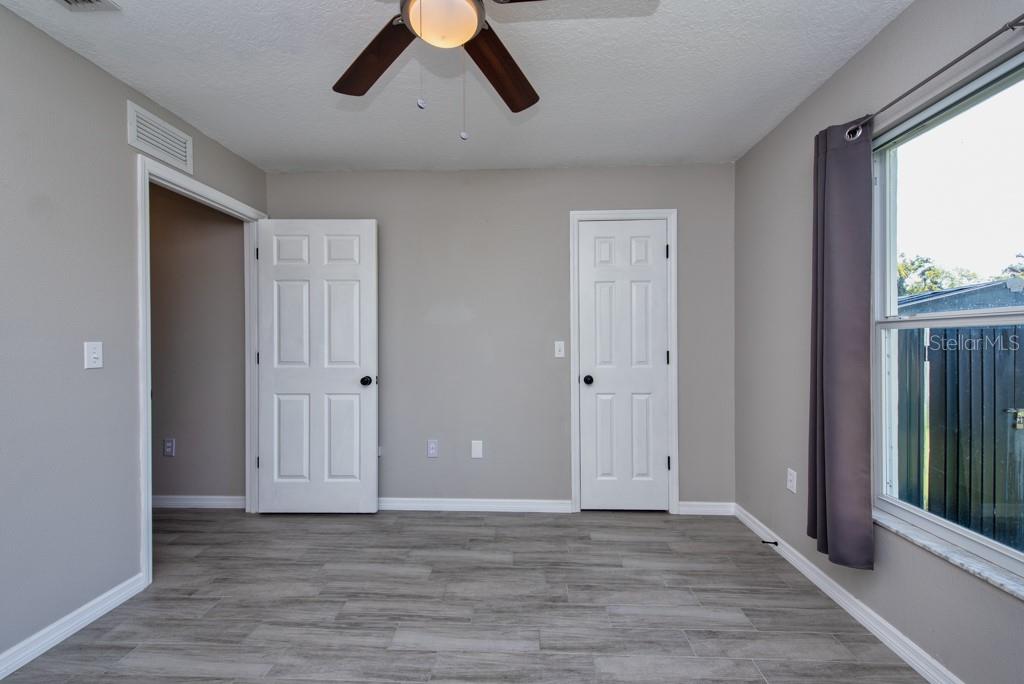 Image 22 of 39 For 3118 34th Avenue Drive E