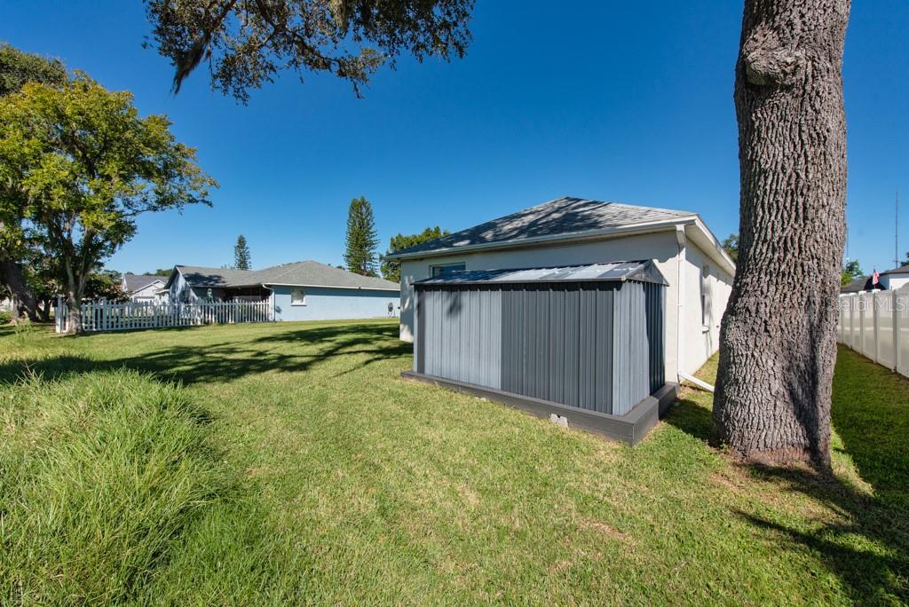 Image 27 of 39 For 3118 34th Avenue Drive E