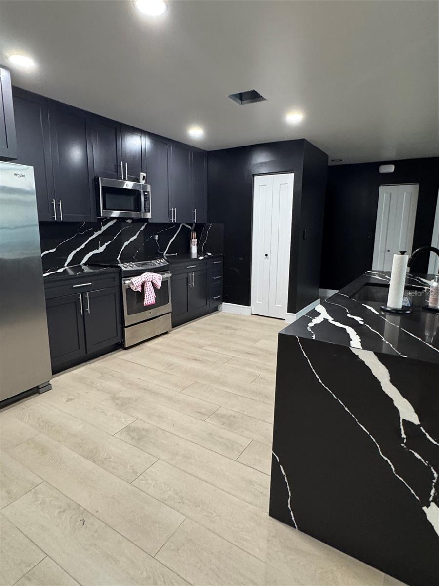 Image 6 of 9 For 10443 Raffia Drive