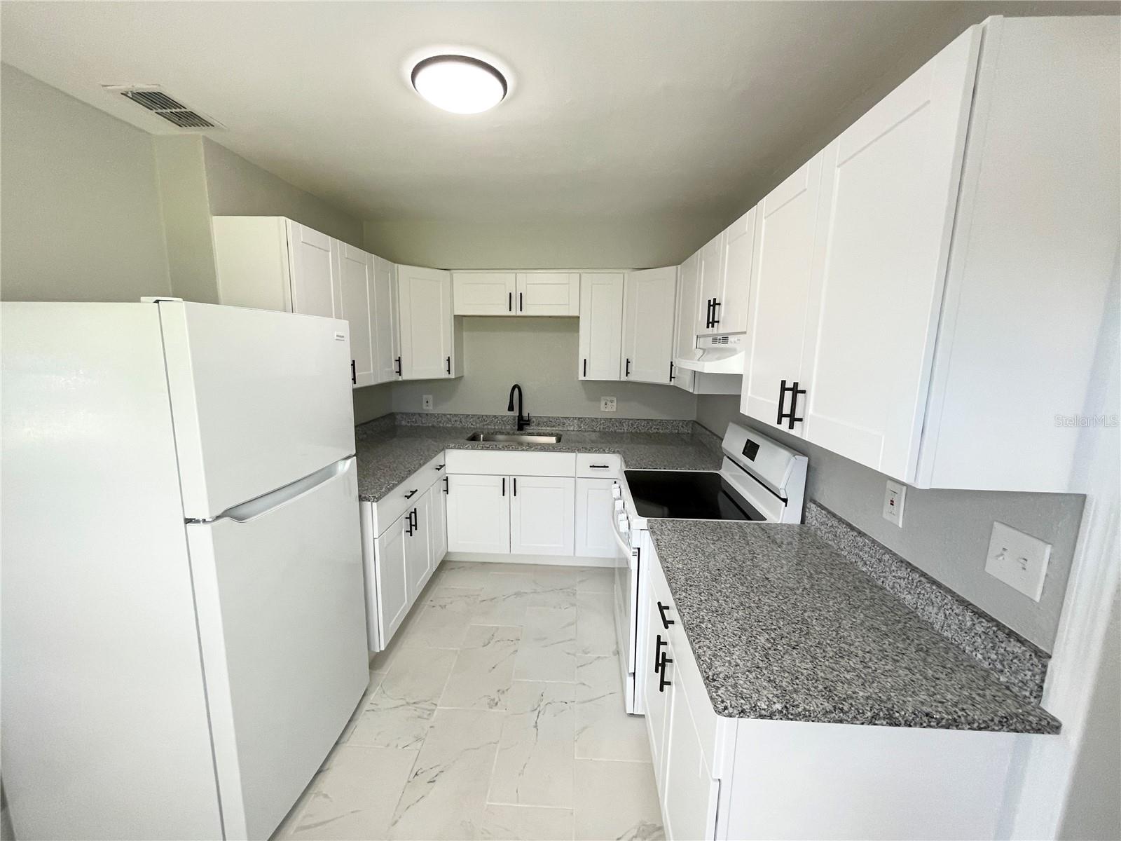 Image 7 of 20 For 3861 11th Avenue S