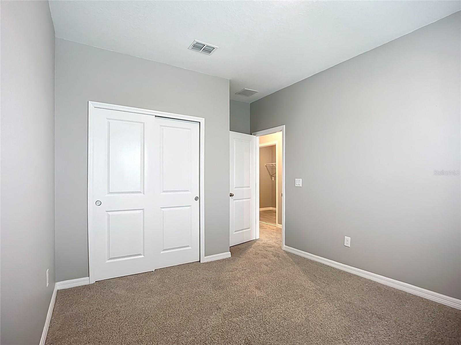 Image 18 of 39 For 11829 Clare Hill Avenue