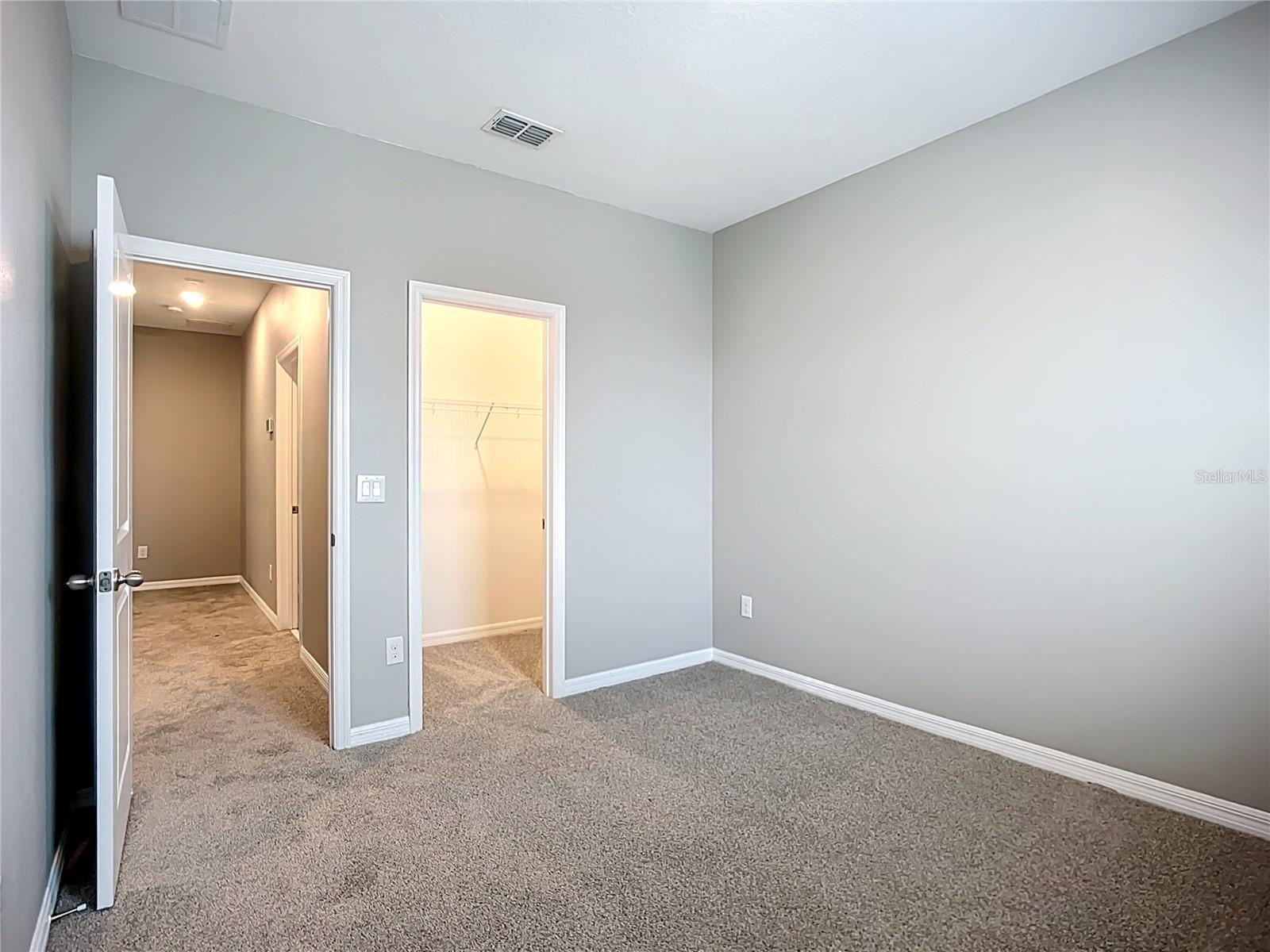 Image 20 of 39 For 11829 Clare Hill Avenue