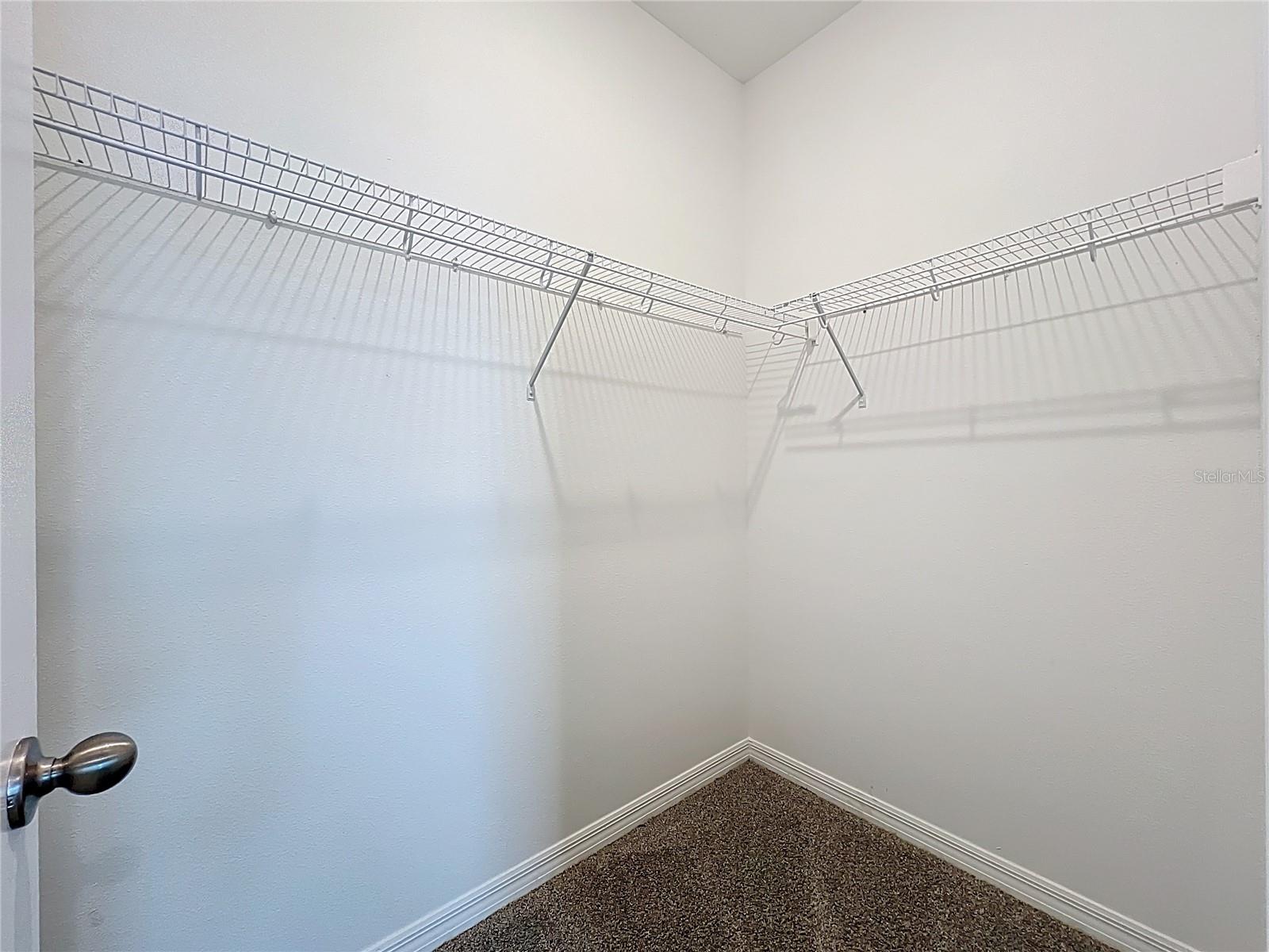 Image 21 of 39 For 11829 Clare Hill Avenue