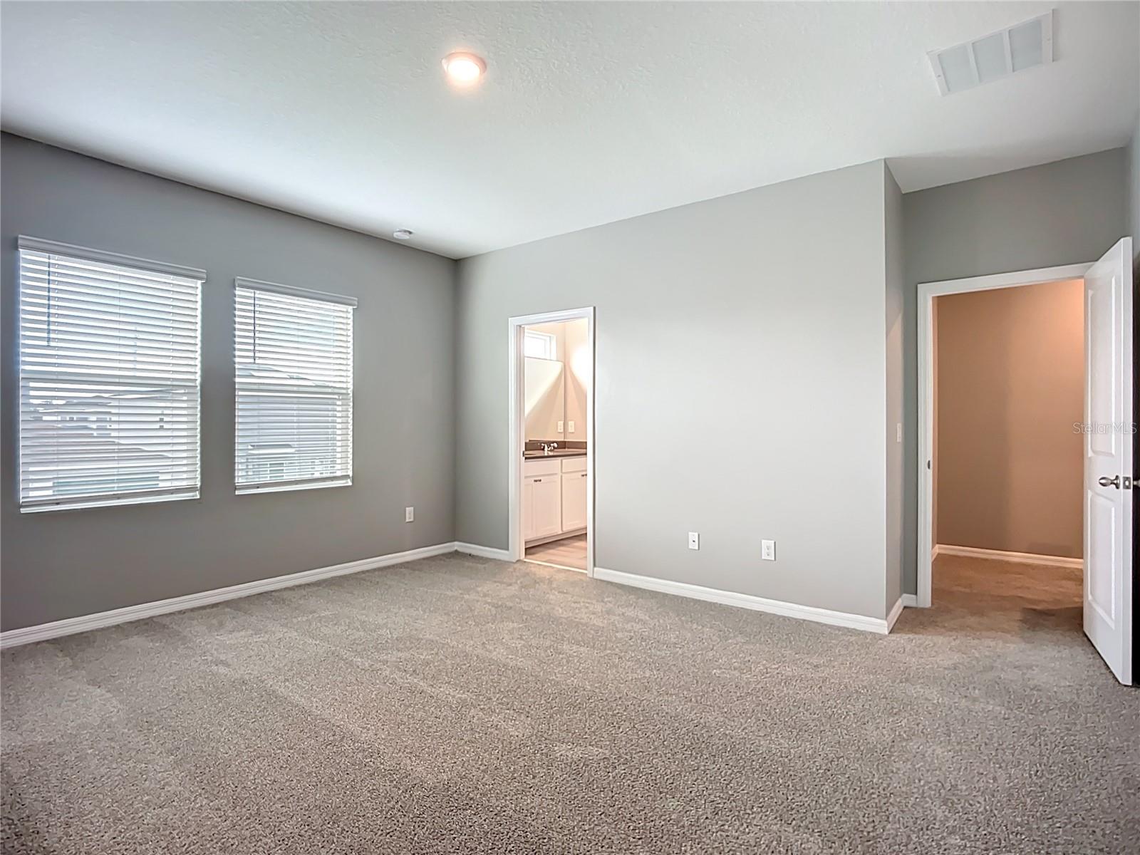 Image 24 of 39 For 11829 Clare Hill Avenue