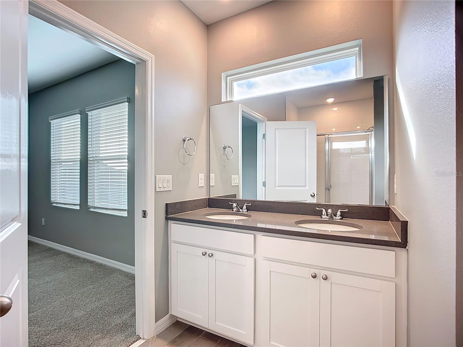 Image 26 of 39 For 11829 Clare Hill Avenue