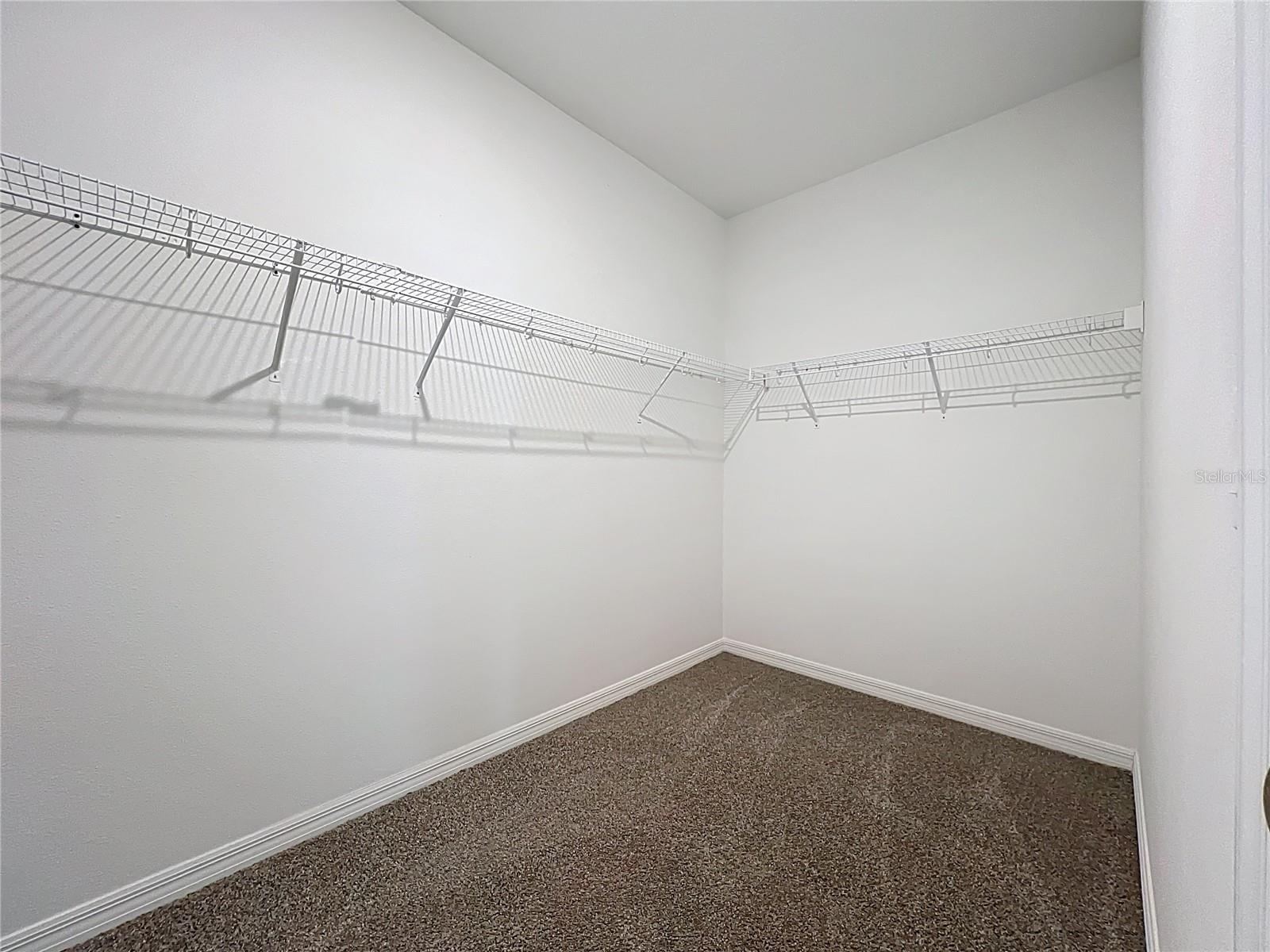 Image 28 of 39 For 11829 Clare Hill Avenue