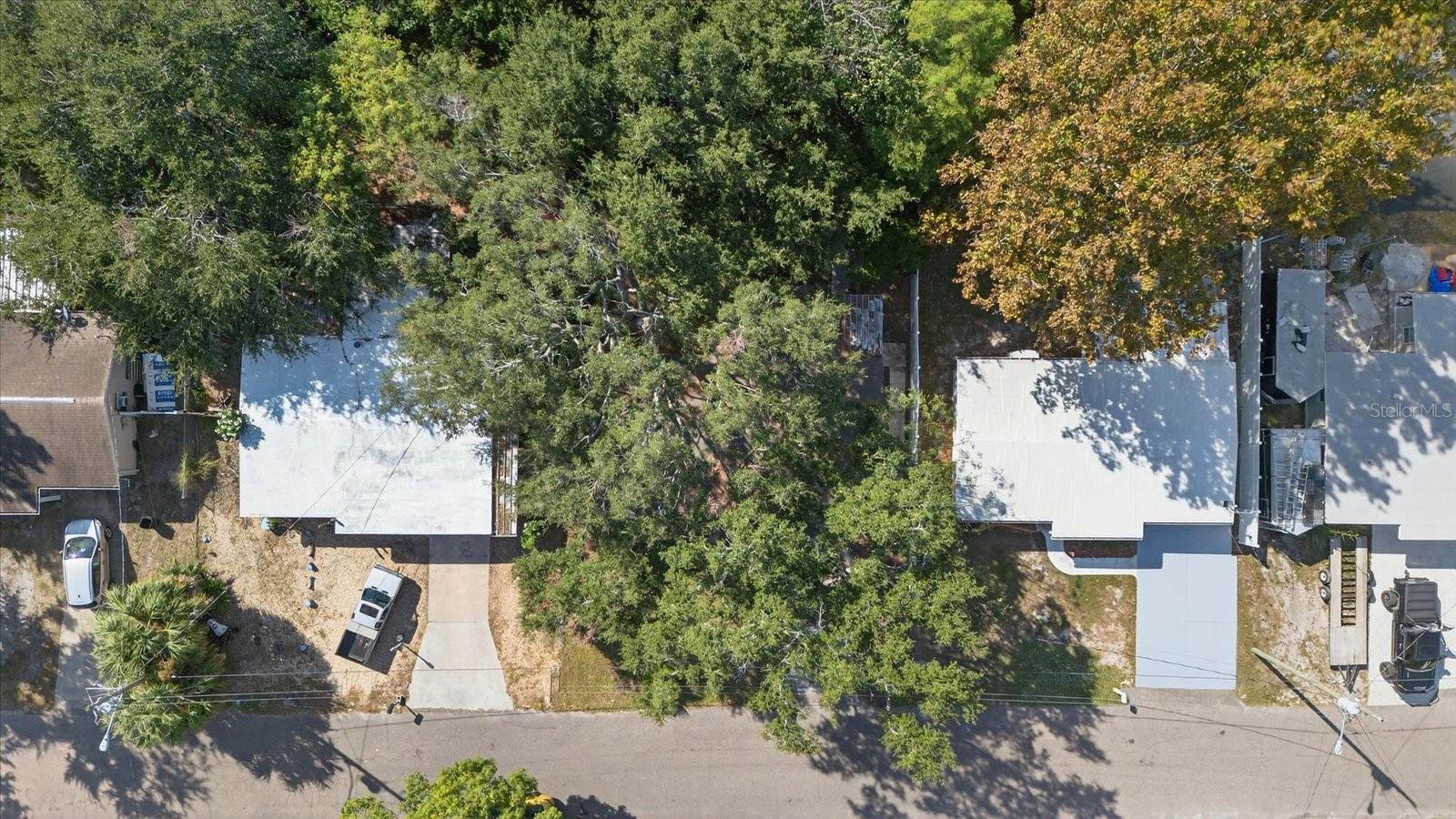 Image 27 of 33 For 11015 Martha Avenue