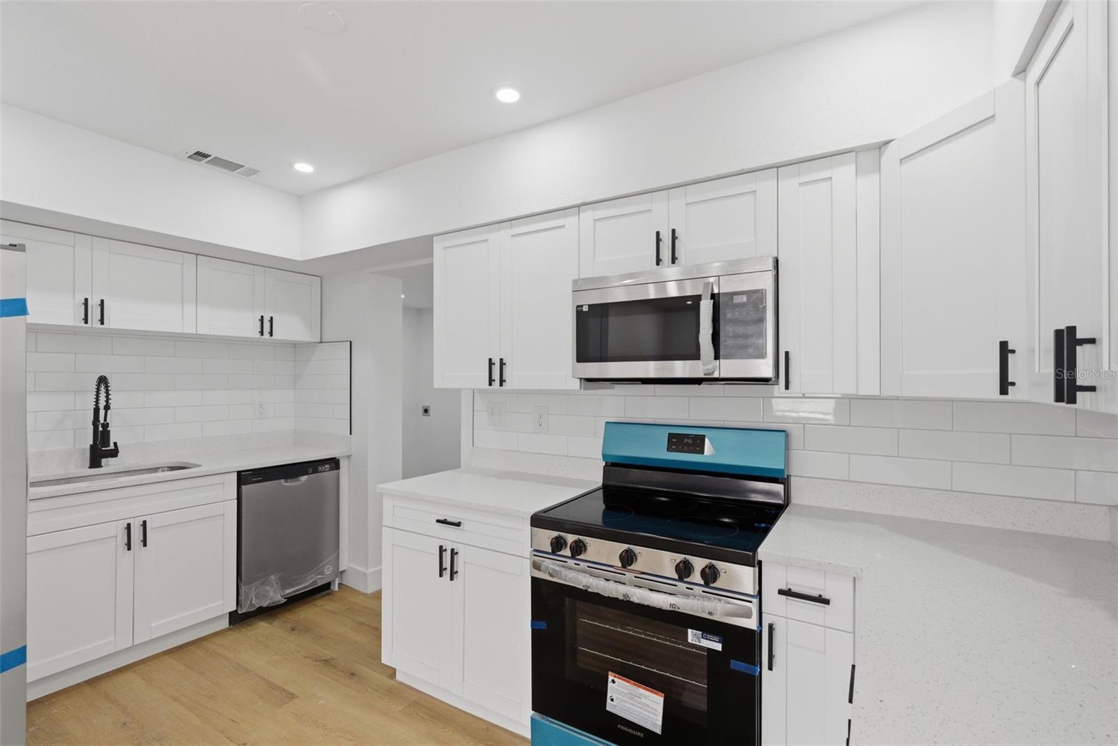 Image 11 of 31 For 8904 Tupelo Drive