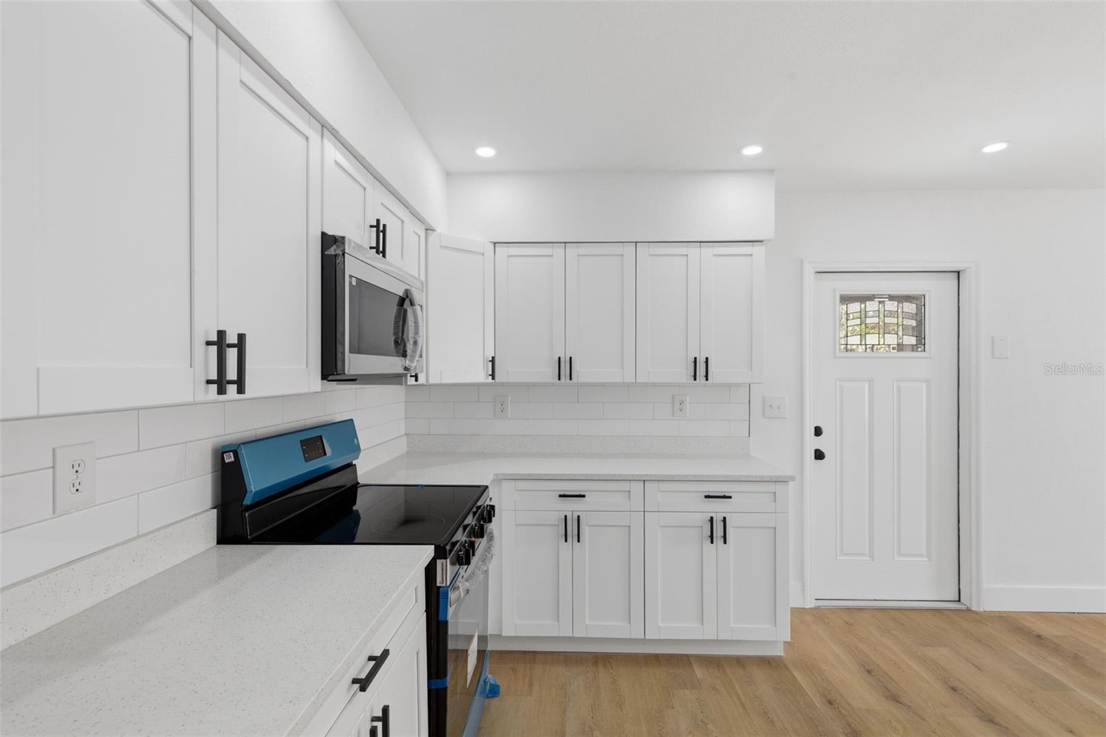 Image 12 of 31 For 8904 Tupelo Drive