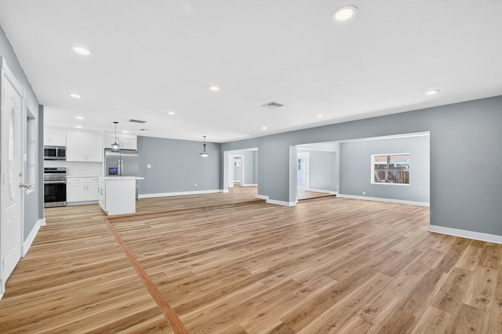 Image 11 of 54 For 1472 Hunter Lane