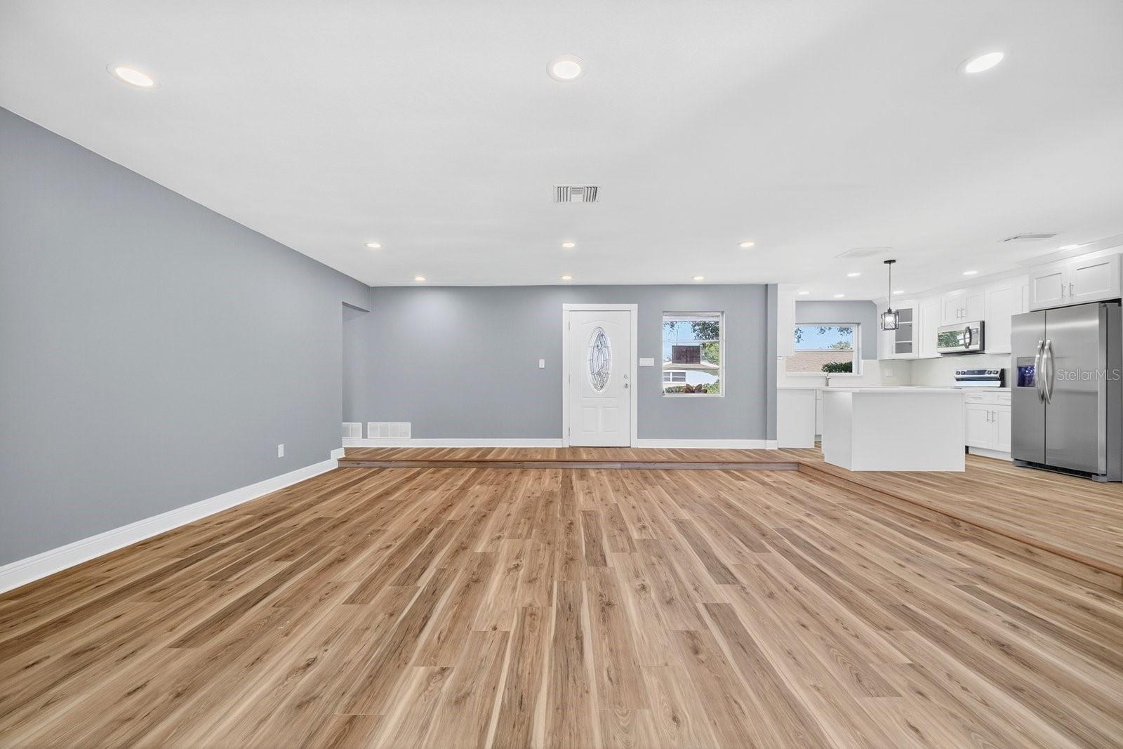 Image 13 of 54 For 1472 Hunter Lane