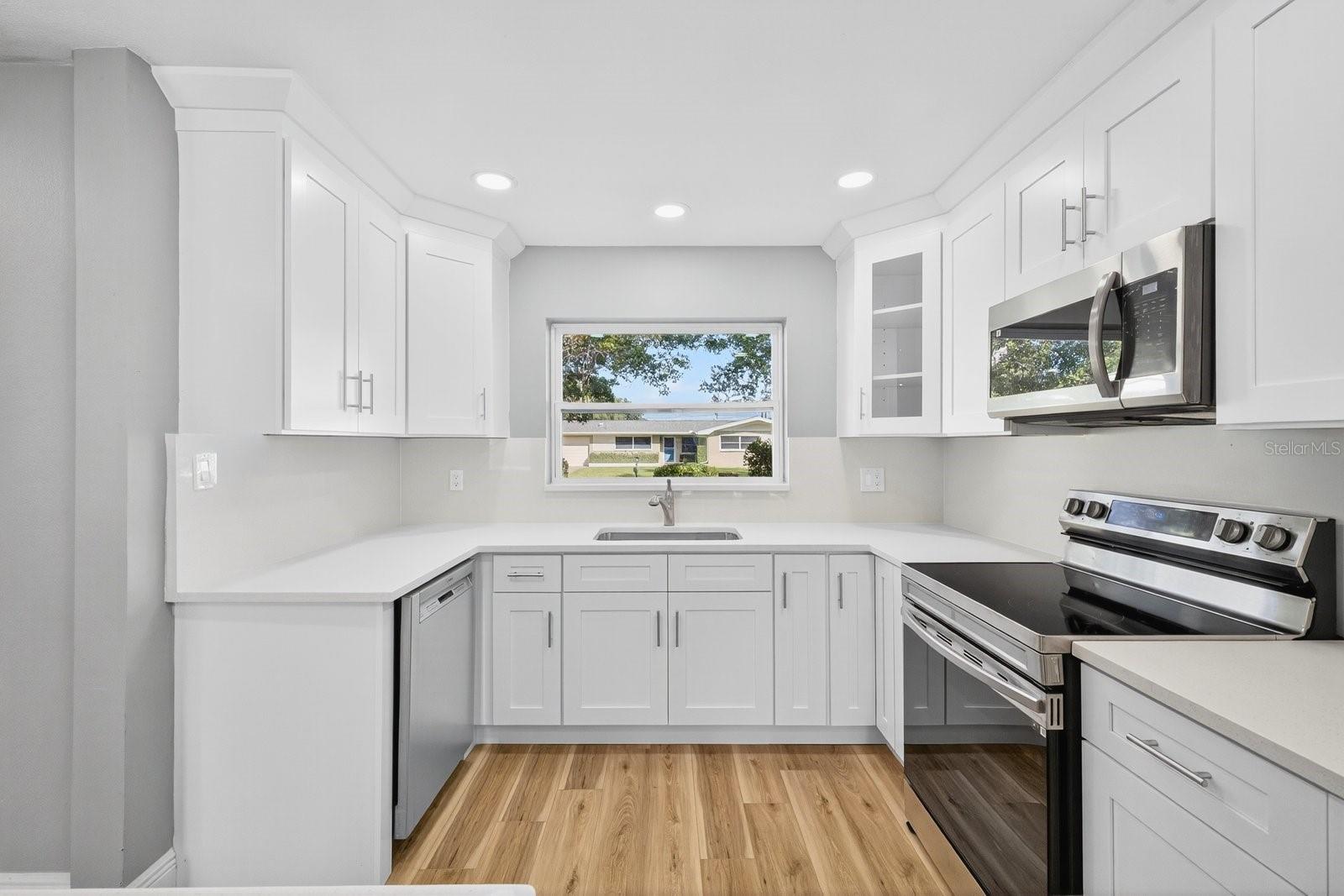 Image 16 of 54 For 1472 Hunter Lane