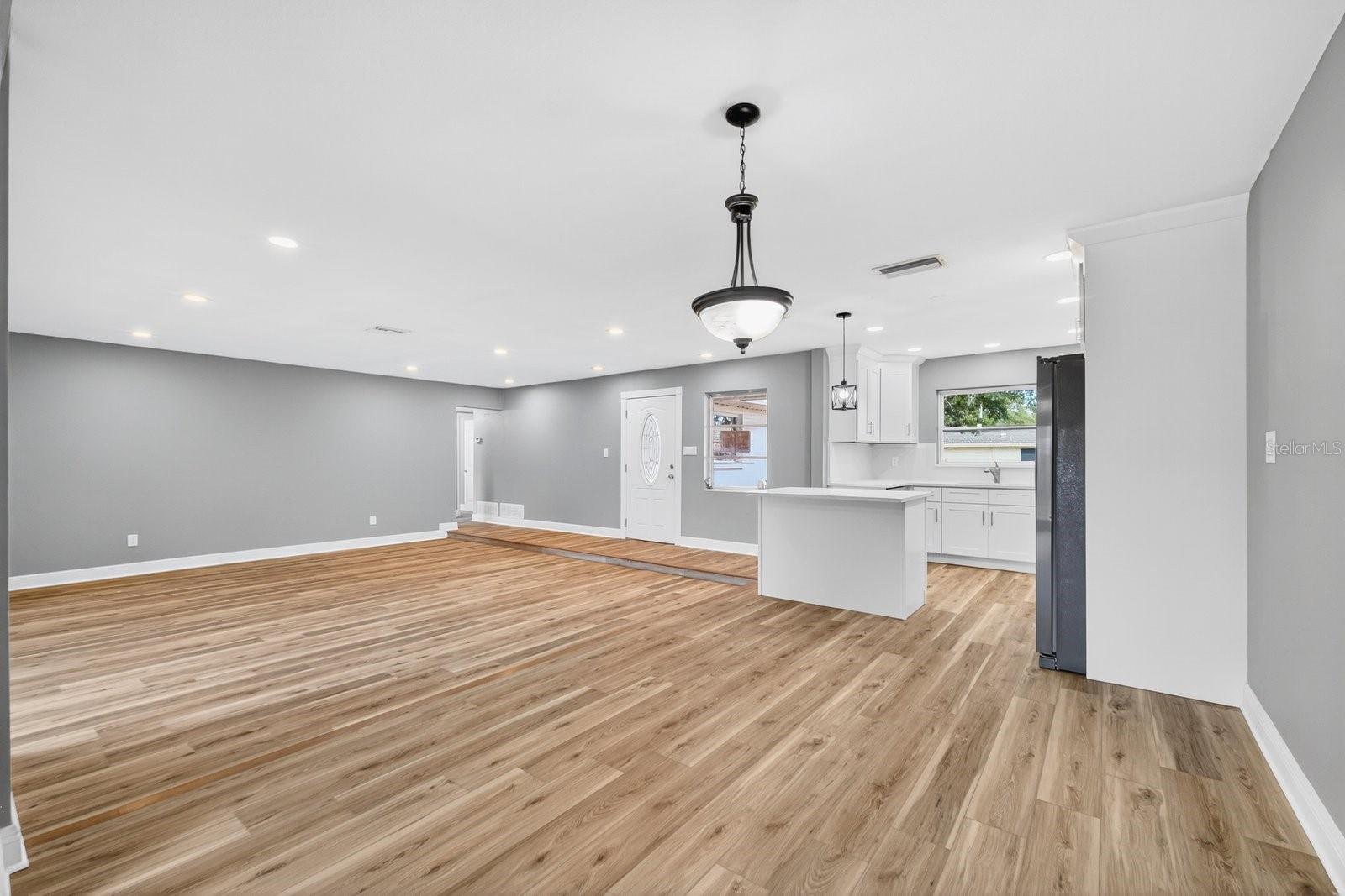 Image 20 of 54 For 1472 Hunter Lane