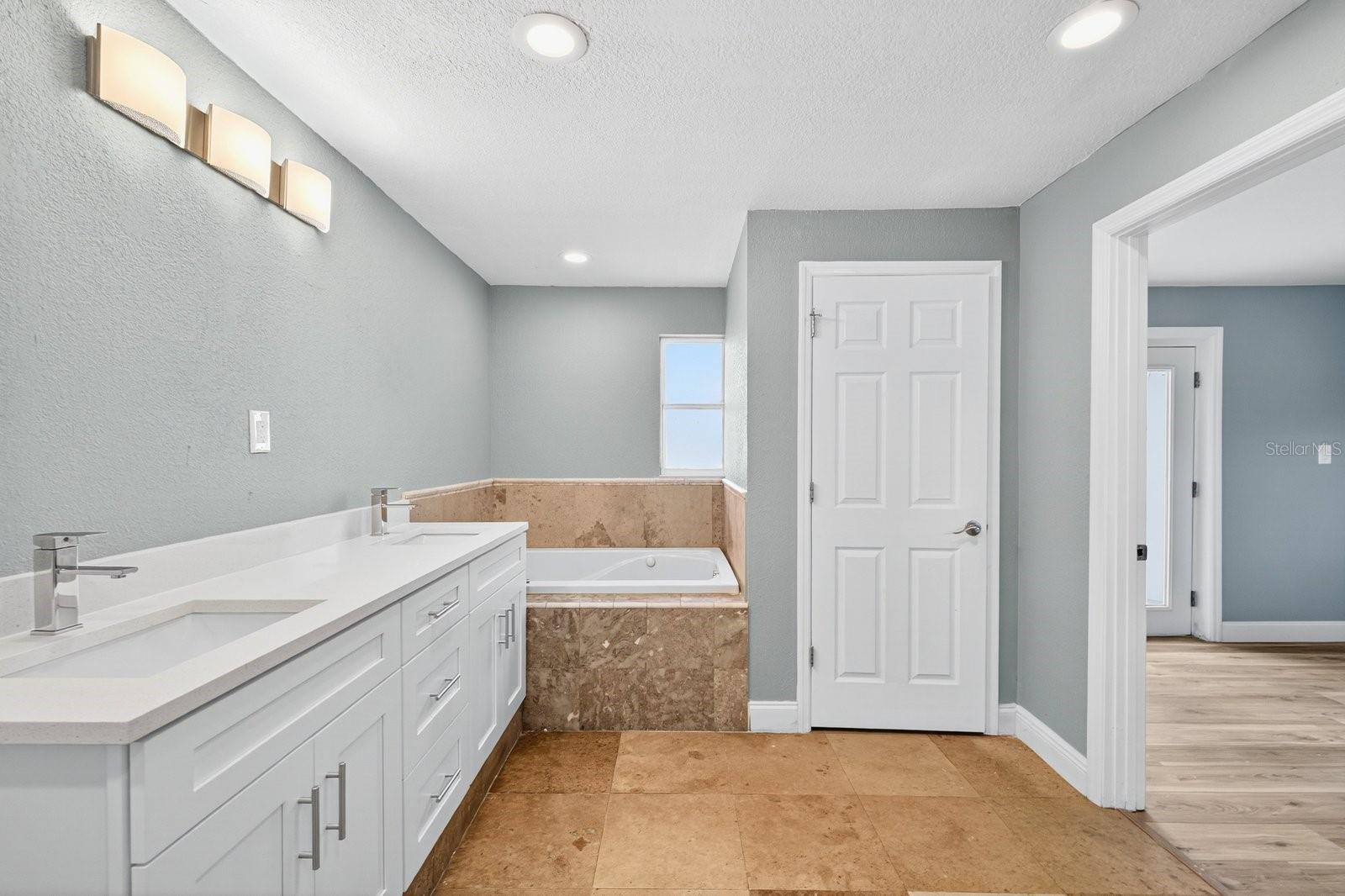 Image 33 of 54 For 1472 Hunter Lane