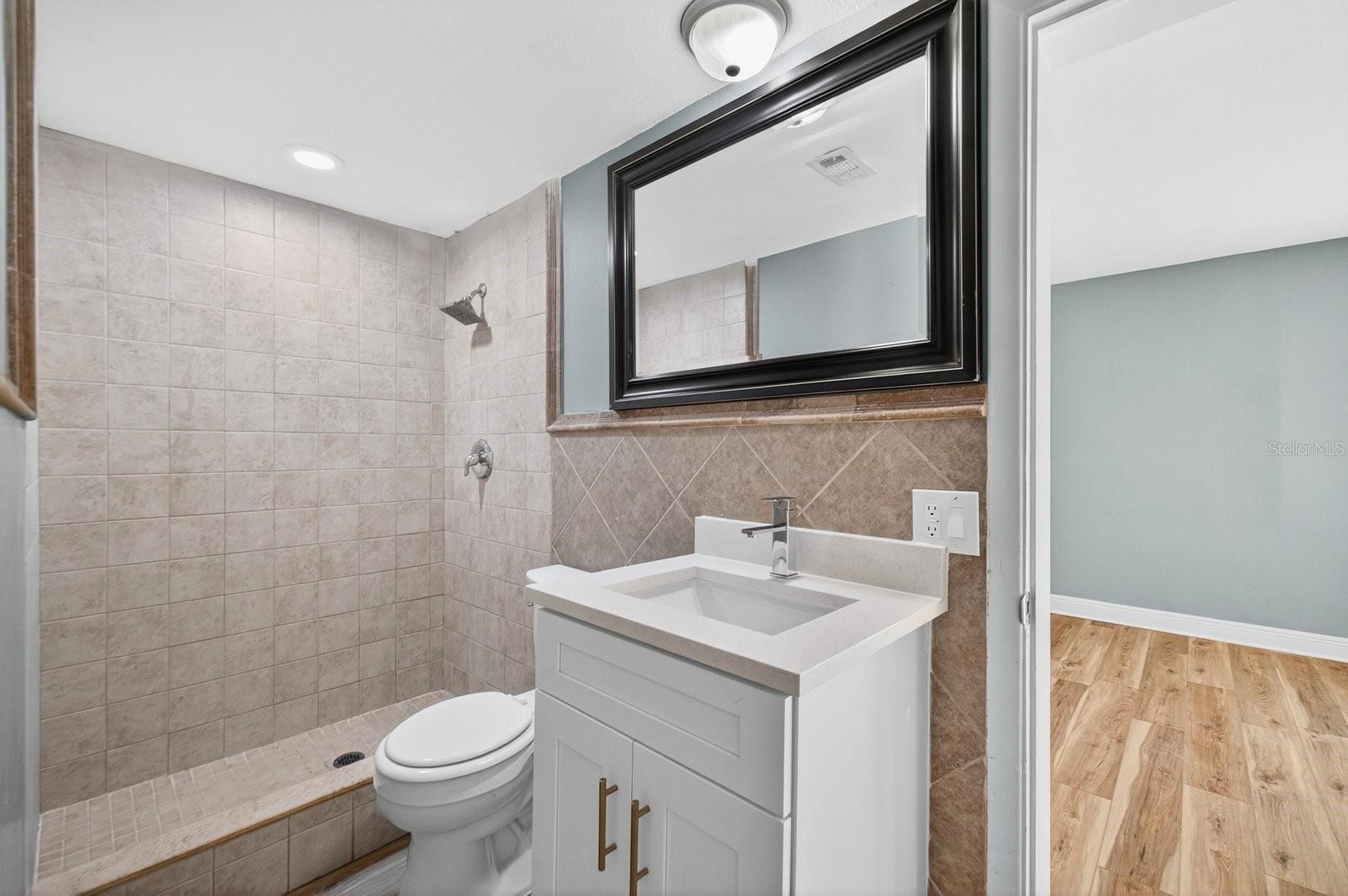 Image 47 of 54 For 1472 Hunter Lane