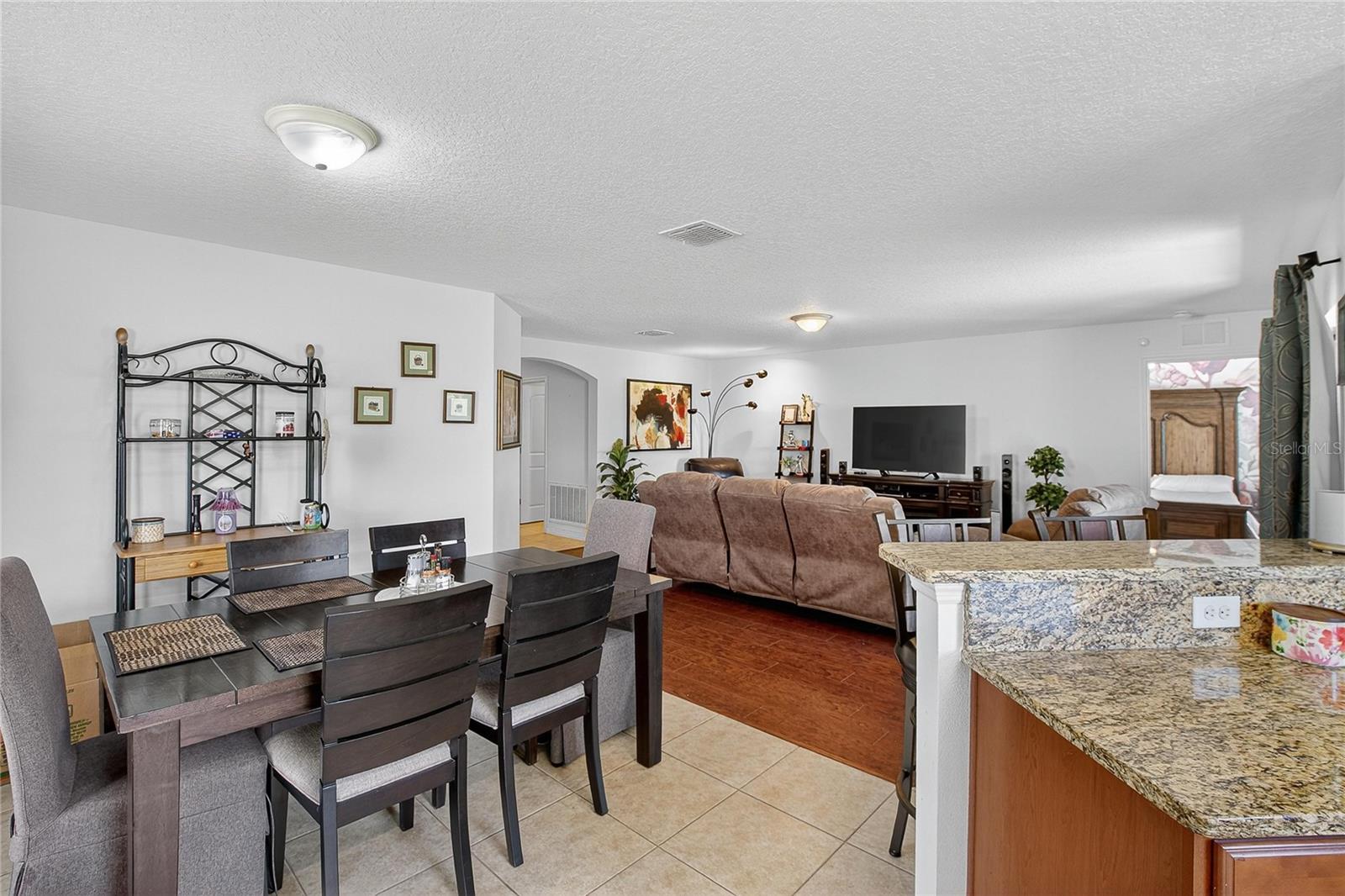 Image 13 of 44 For 2133 Geneva Drive