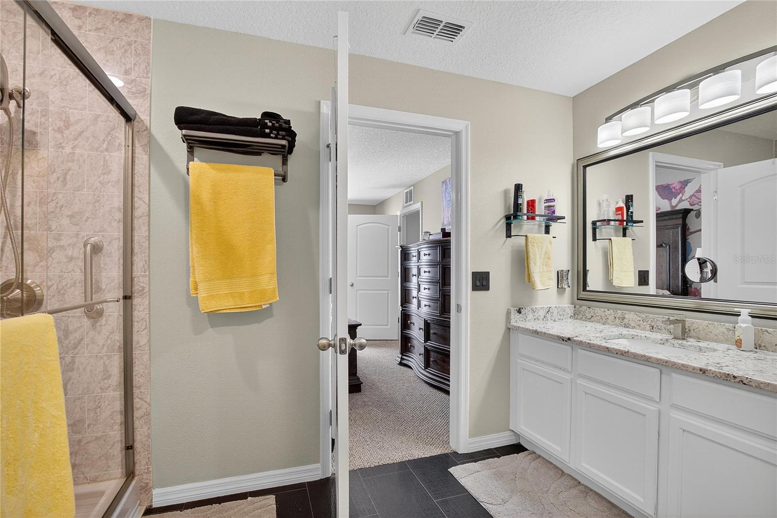 Image 26 of 44 For 2133 Geneva Drive