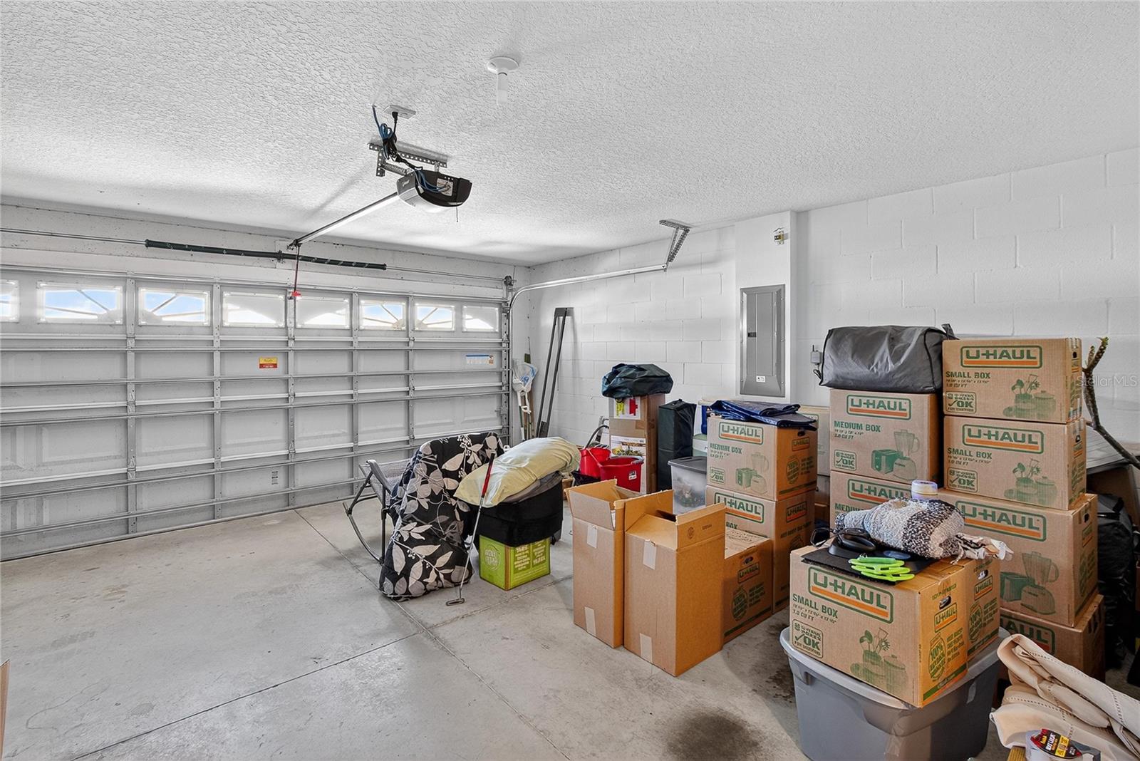 Image 35 of 44 For 2133 Geneva Drive