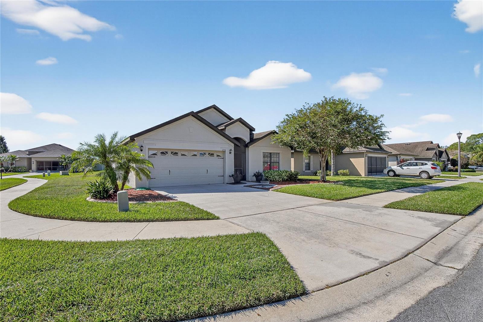 Image 4 of 44 For 2133 Geneva Drive