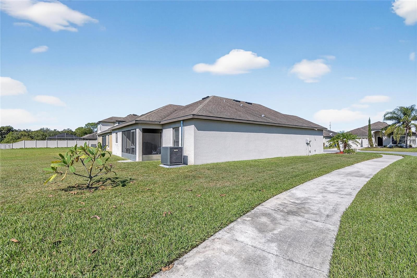 Image 43 of 44 For 2133 Geneva Drive