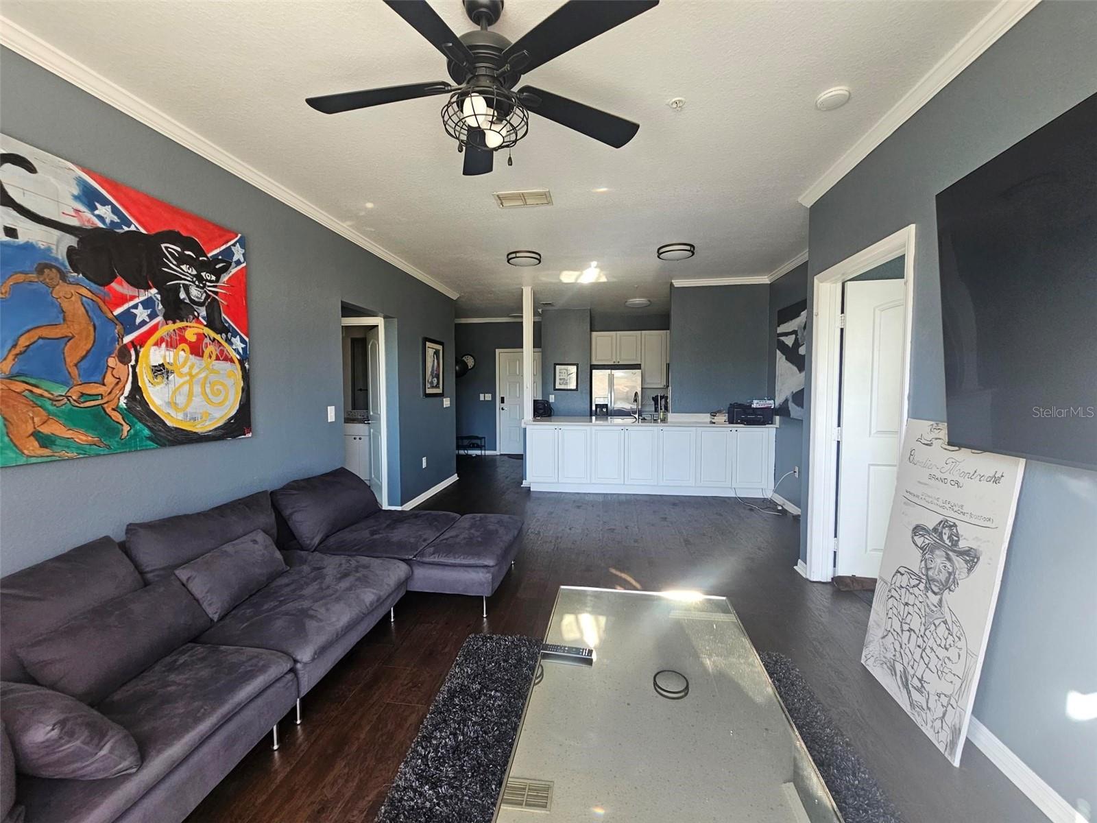 Image 10 of 31 For 4221 Spruce Street 2317