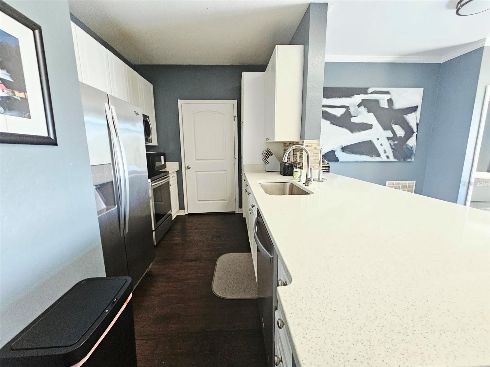 Image 13 of 31 For 4221 Spruce Street 2317