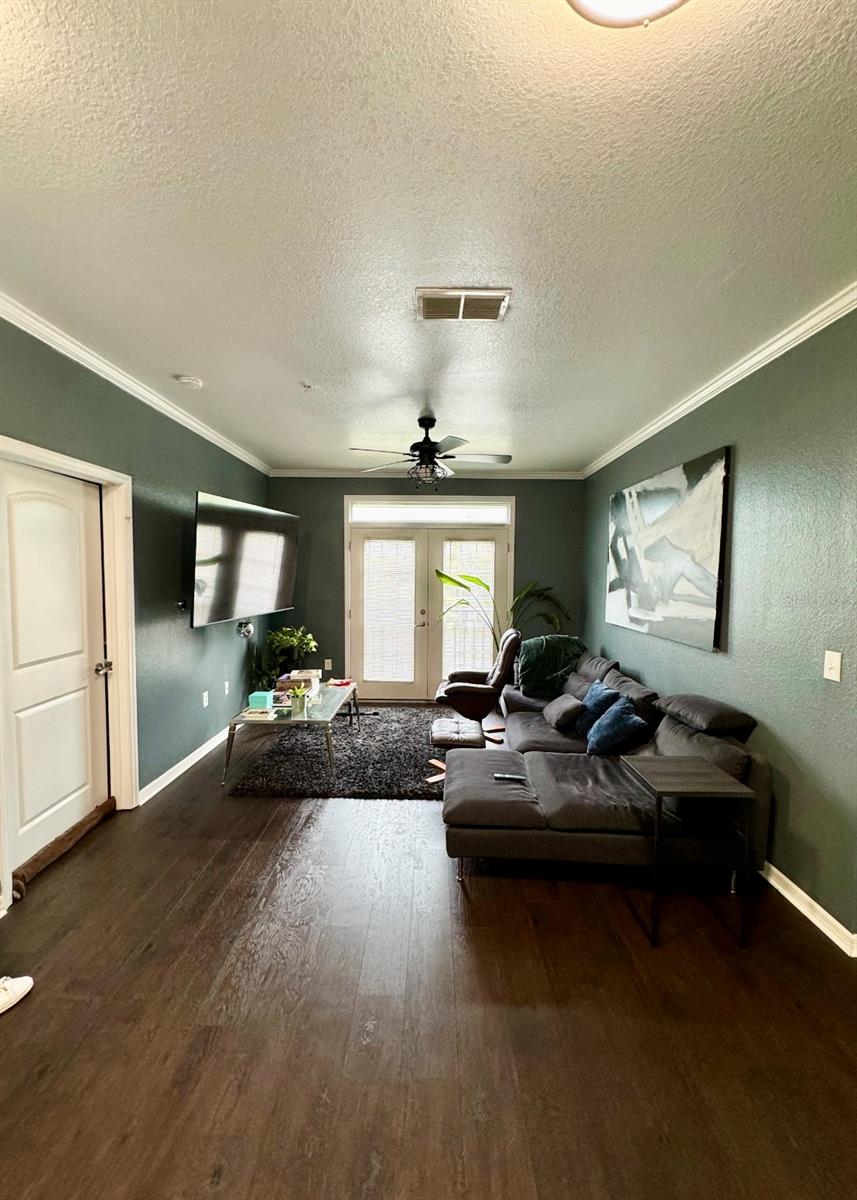 Image 5 of 31 For 4221 Spruce Street 2317