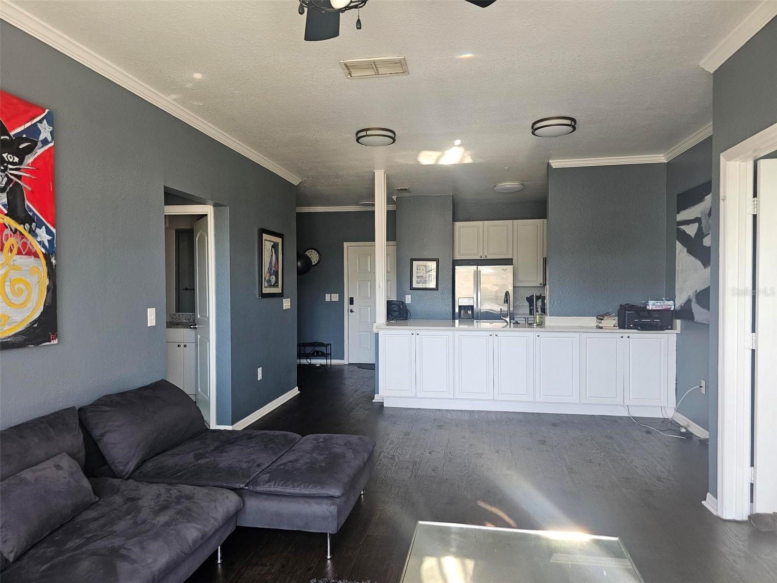 Image 8 of 31 For 4221 Spruce Street 2317