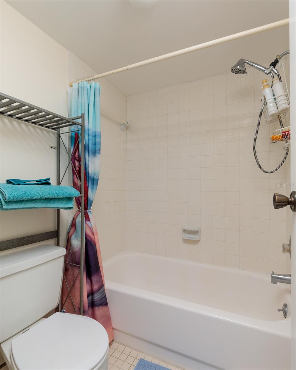 Listing photo id 17 for 12300 Vonn Road 6303