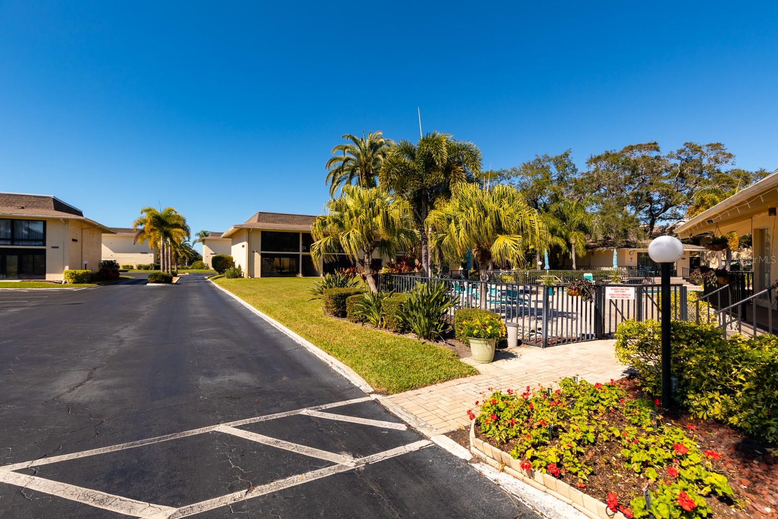 Listing photo id 24 for 12300 Vonn Road 6303