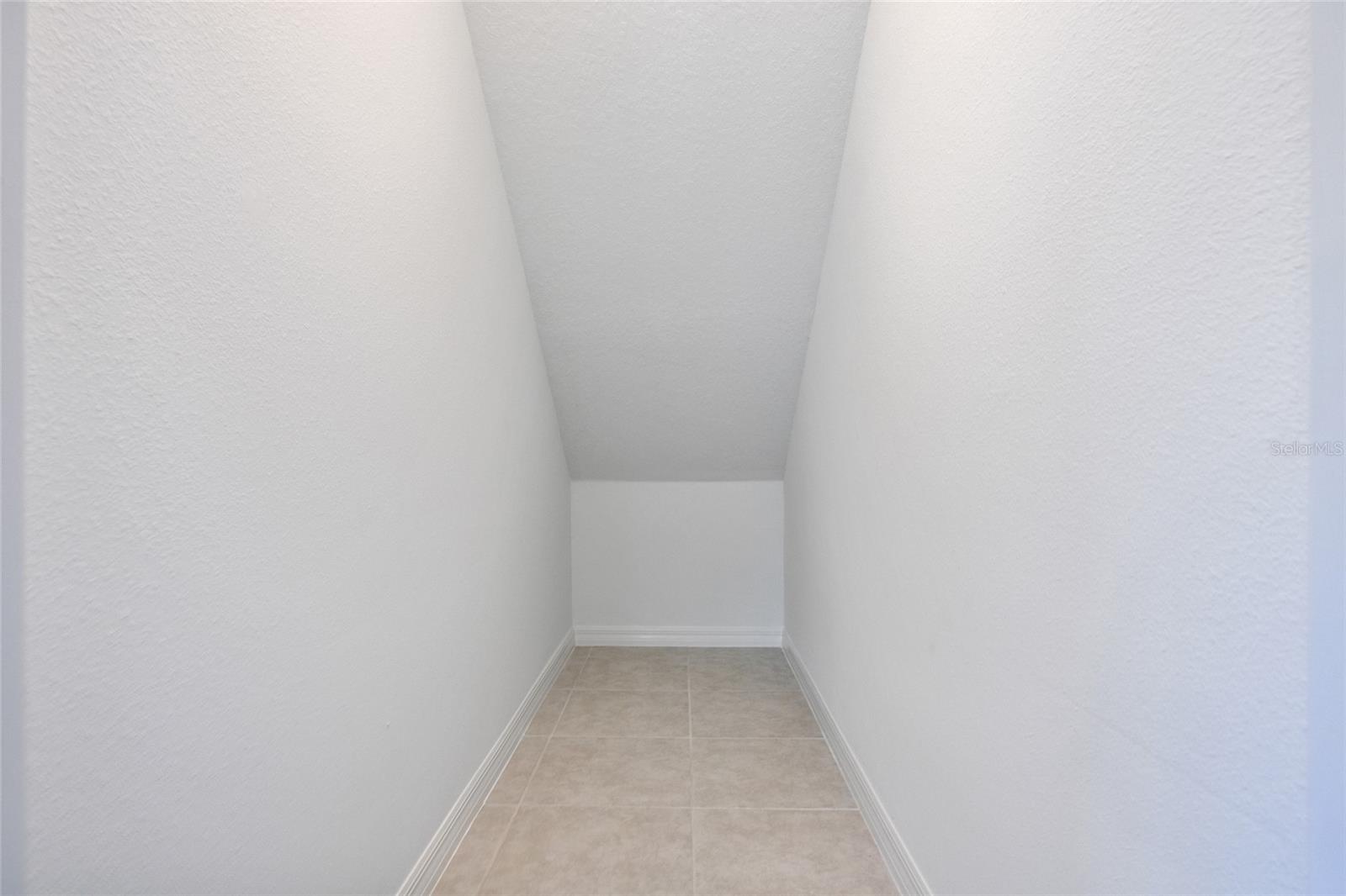 Image 25 of 30 For 17504 Nectar Flume Drive