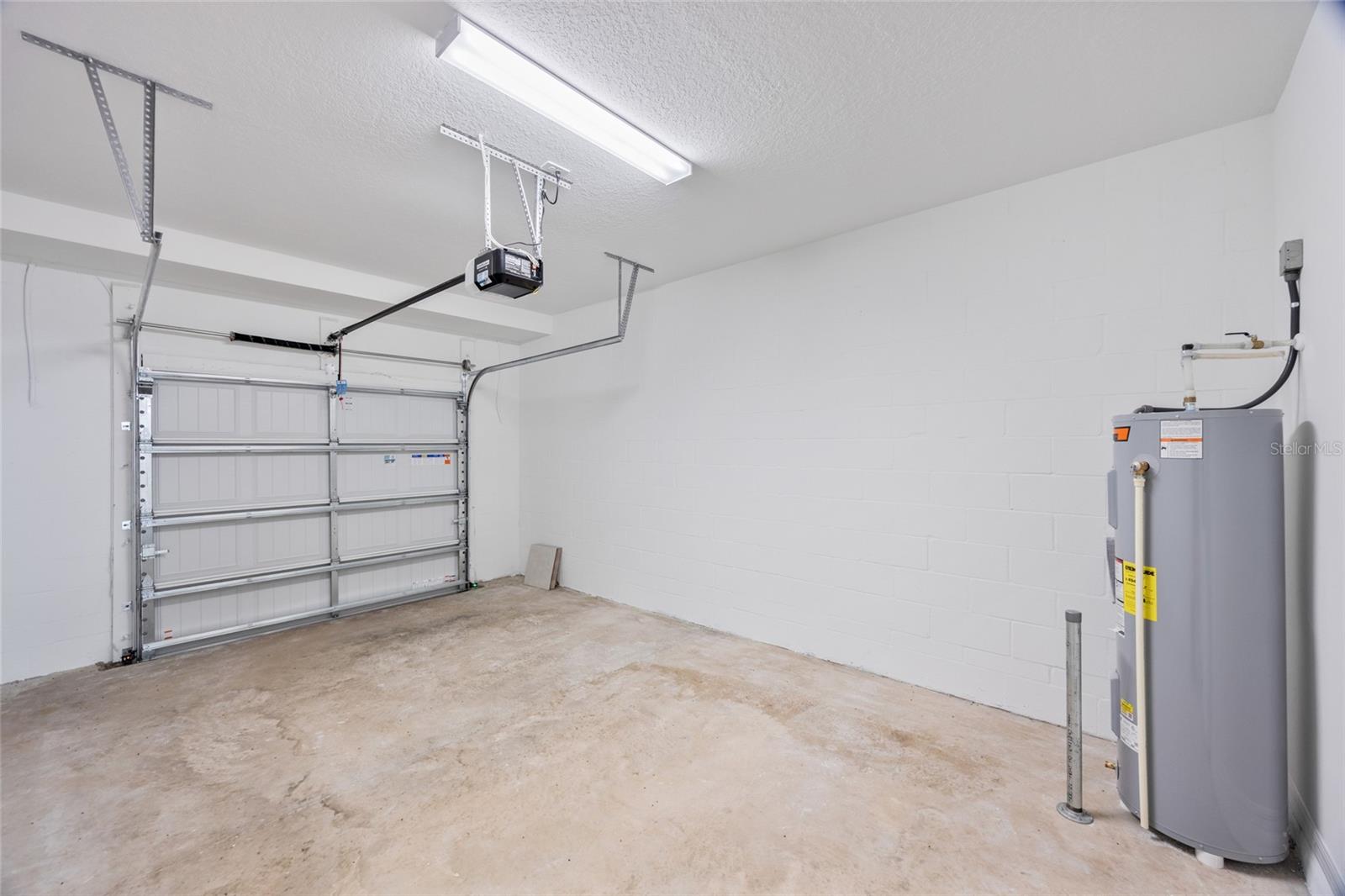 Image 27 of 30 For 17504 Nectar Flume Drive