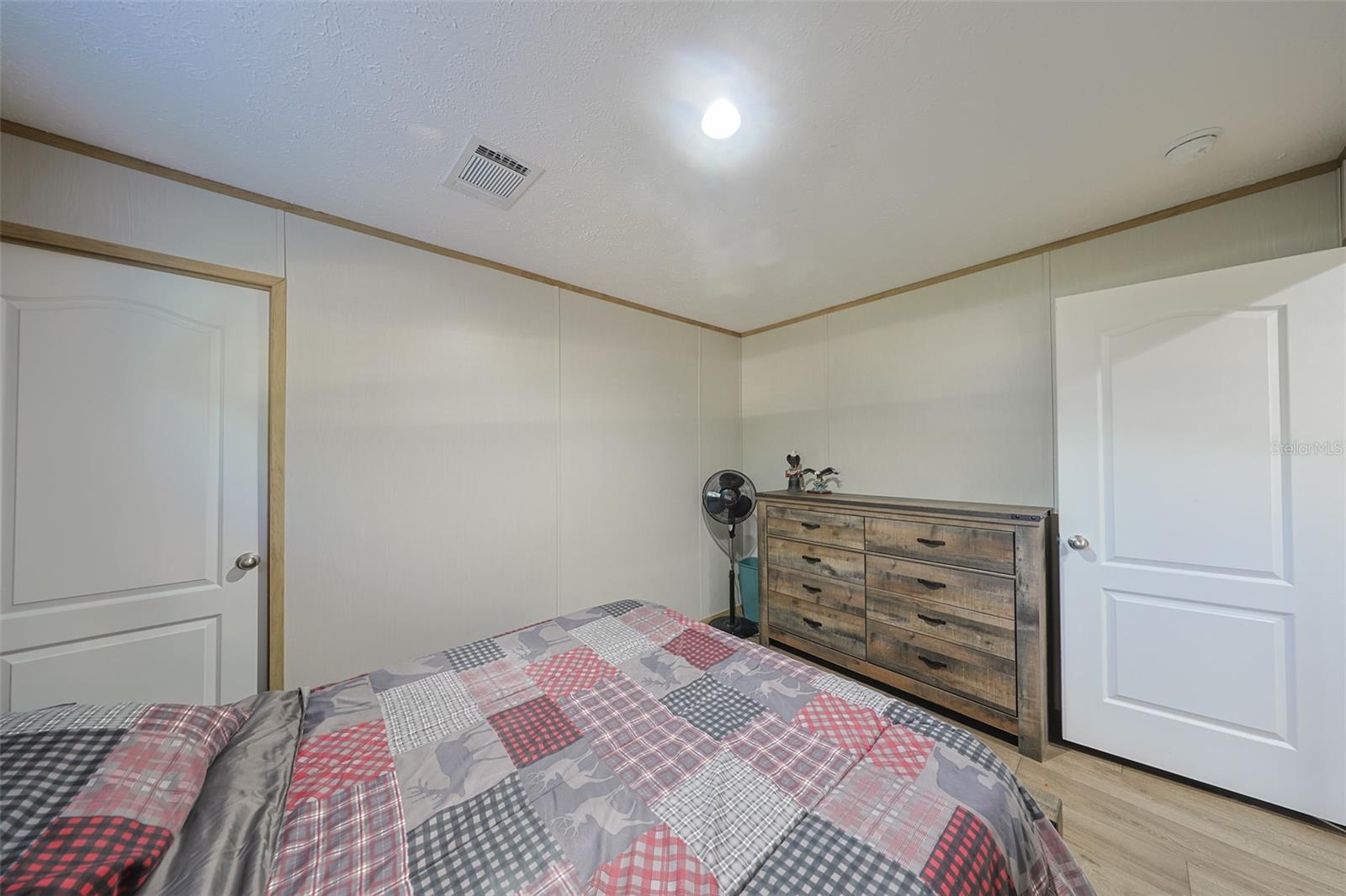 Image 13 of 57 For 12124 Redrose Avenue