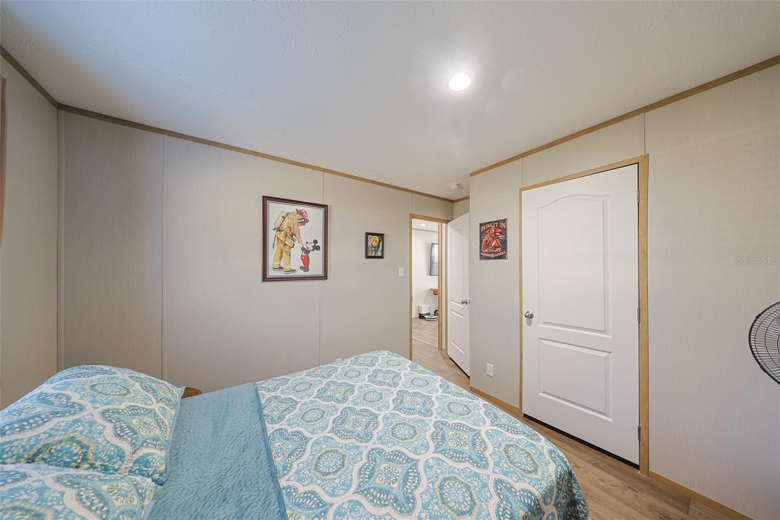 Image 16 of 57 For 12124 Redrose Avenue