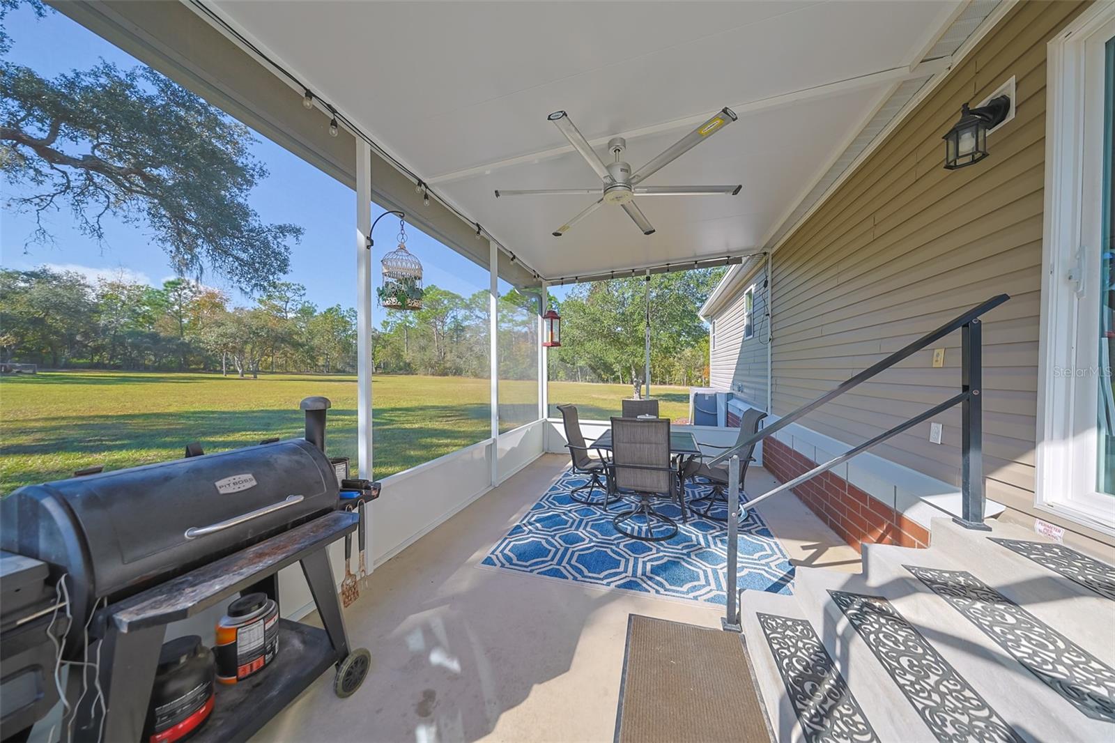 Image 4 of 57 For 12124 Redrose Avenue