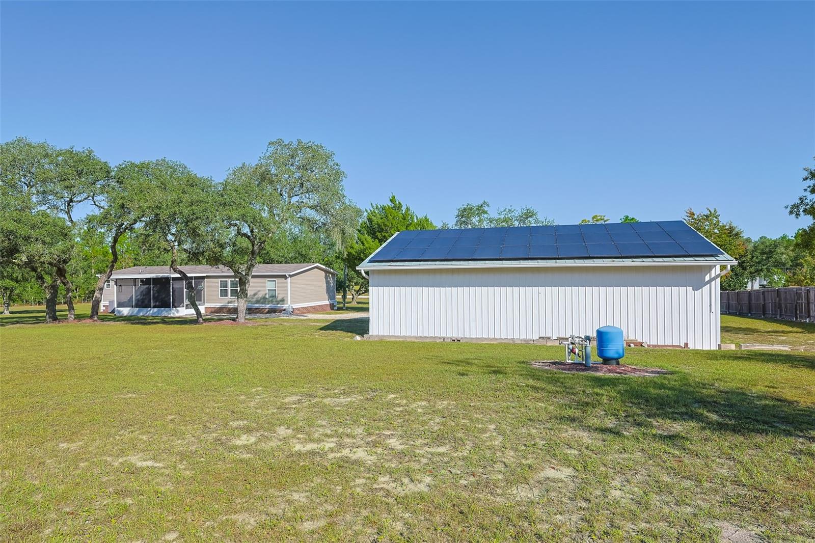 Image 45 of 57 For 12124 Redrose Avenue