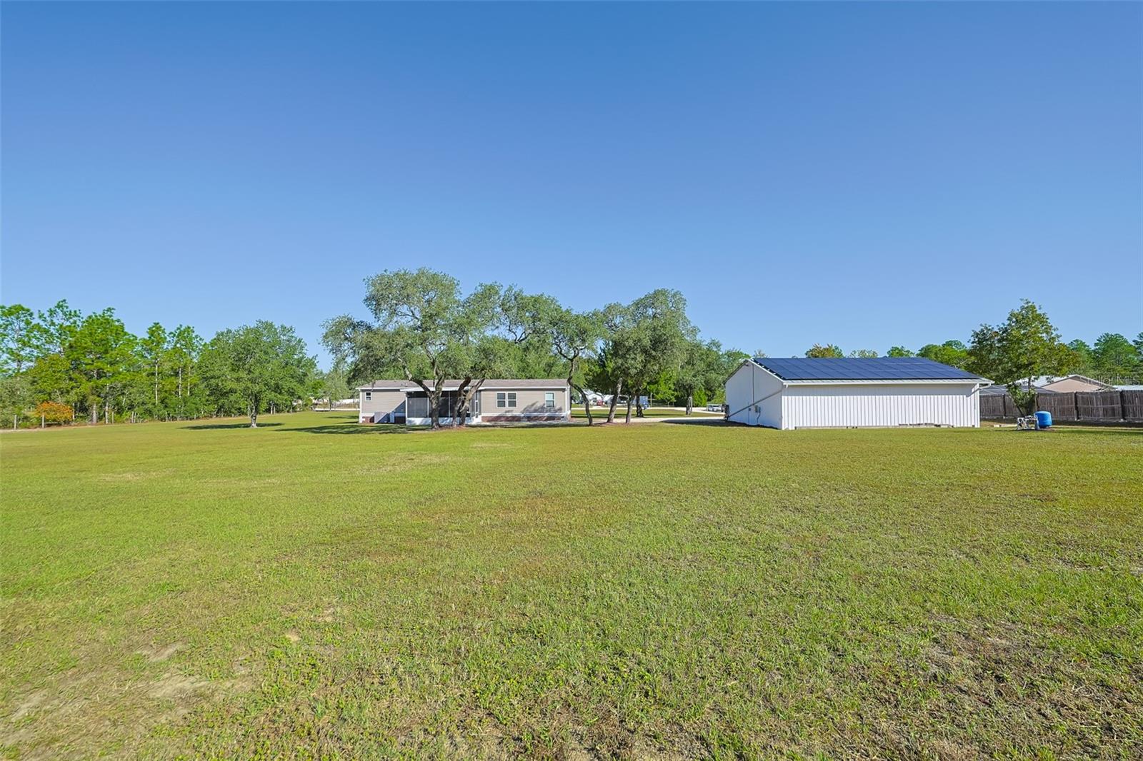 Image 46 of 57 For 12124 Redrose Avenue