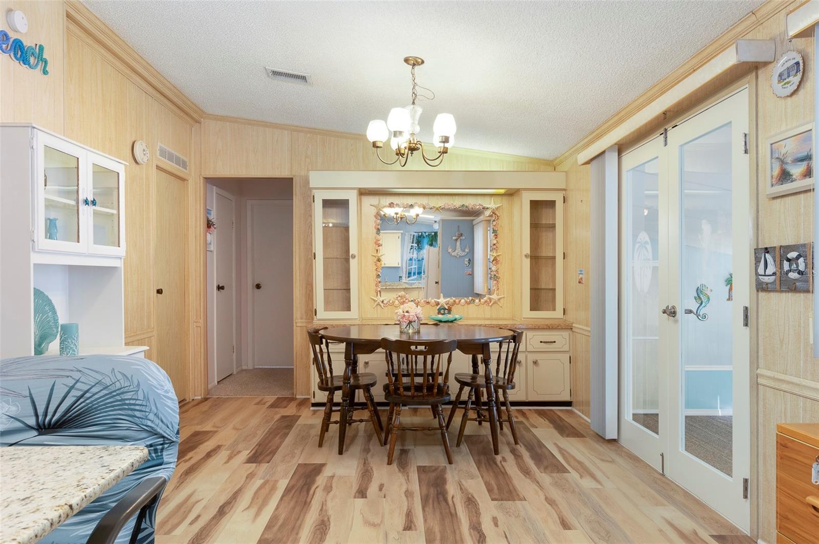 Image 15 of 36 For 82425 New Circle Drive N