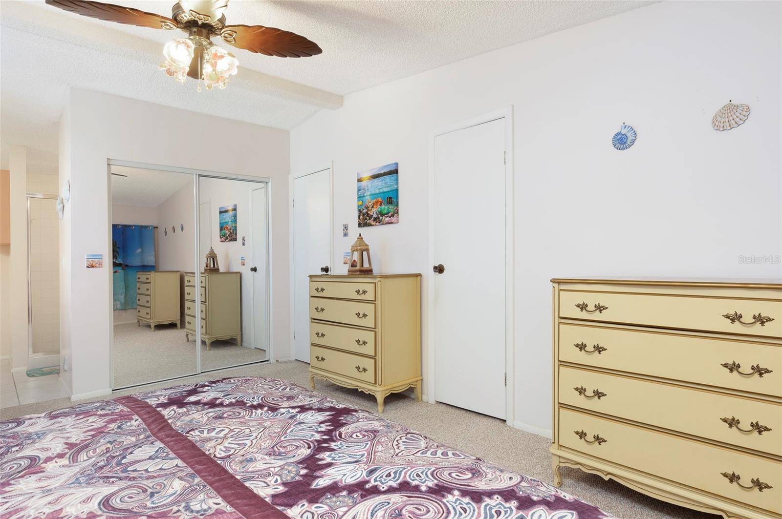 Image 18 of 36 For 82425 New Circle Drive N