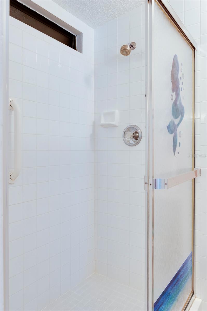 Image 21 of 36 For 82425 New Circle Drive N