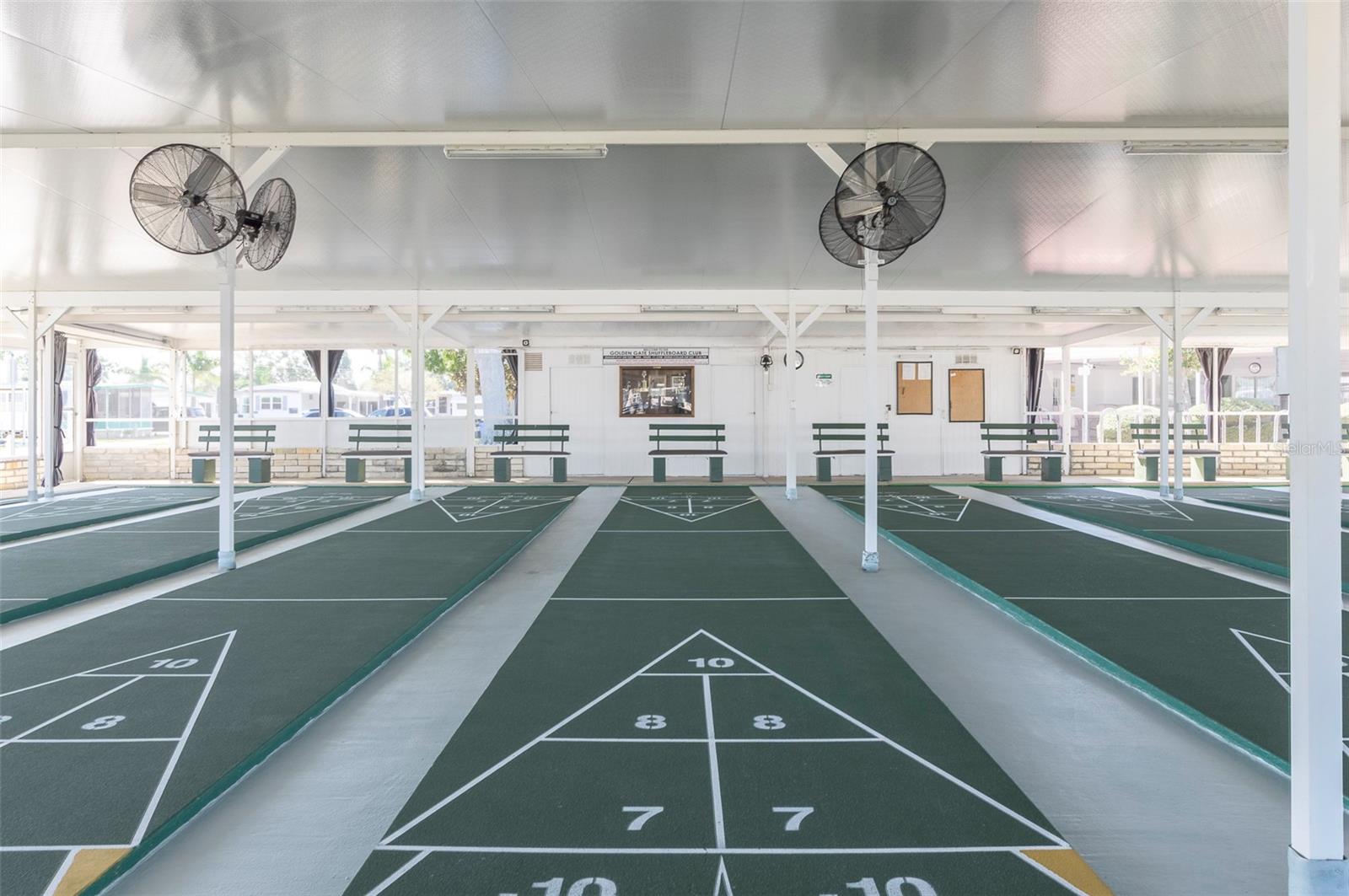 Image 32 of 36 For 82425 New Circle Drive N