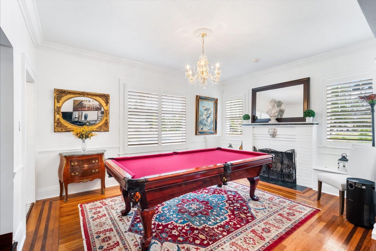 Image 18 of 60 For 2402 Ridgewood Avenue