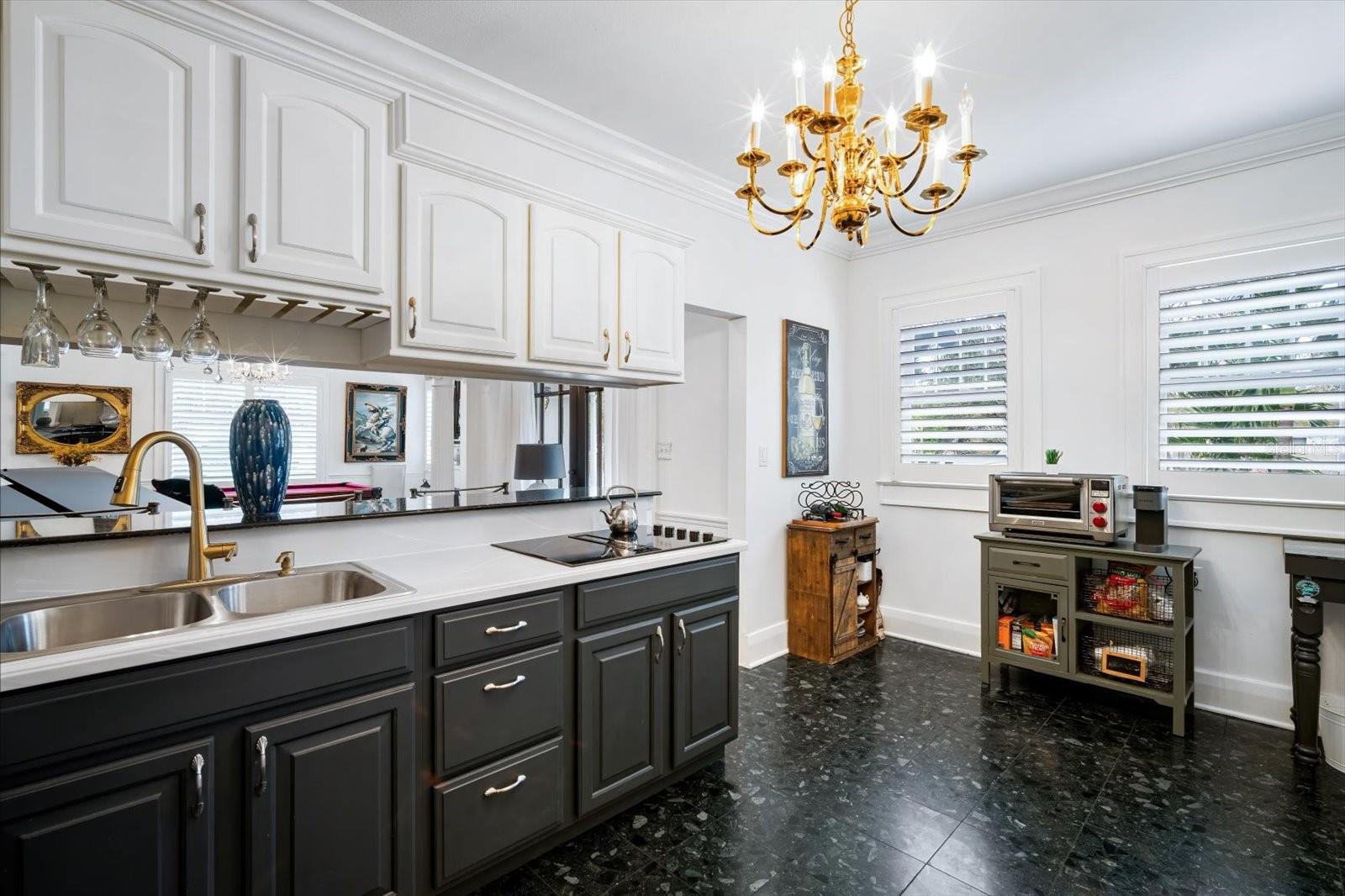 Image 23 of 60 For 2402 Ridgewood Avenue