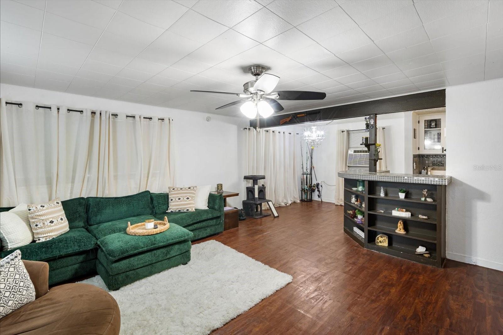 Image 34 of 60 For 2402 Ridgewood Avenue