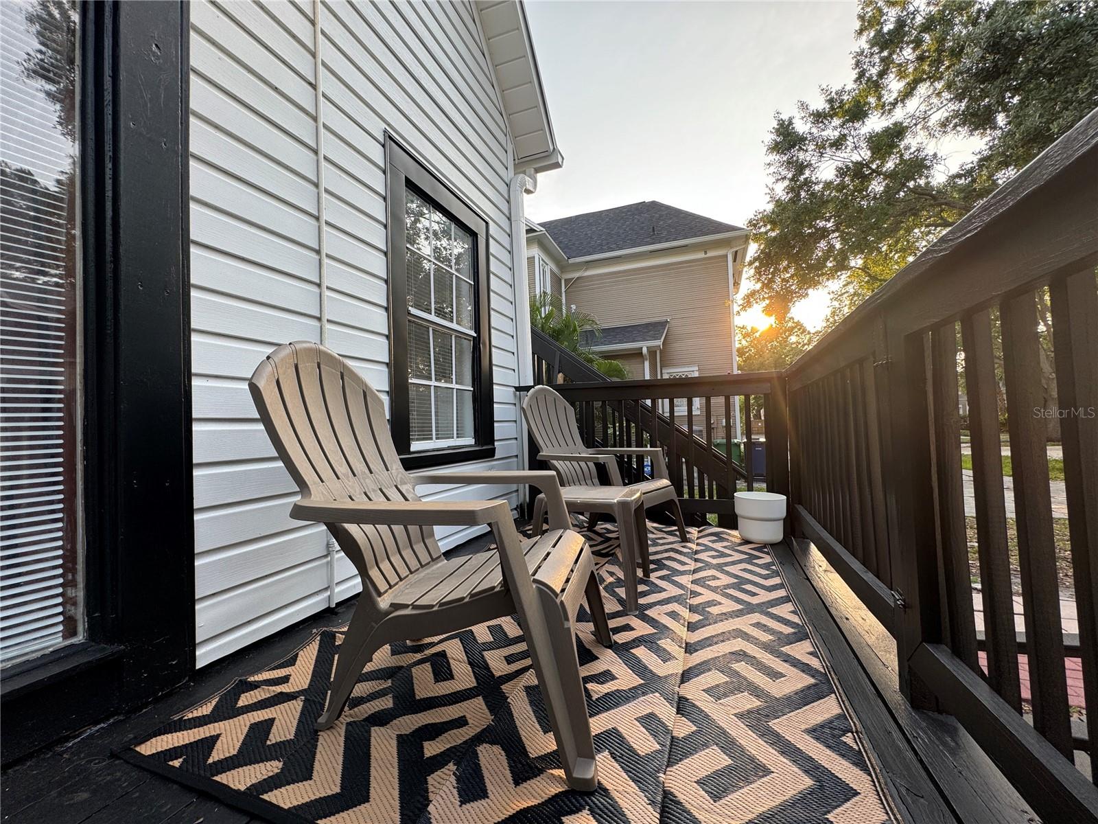 Image 23 of 72 For 609 Azeele Street