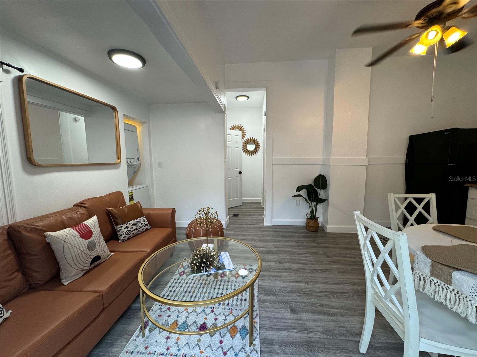 Image 25 of 72 For 609 Azeele Street