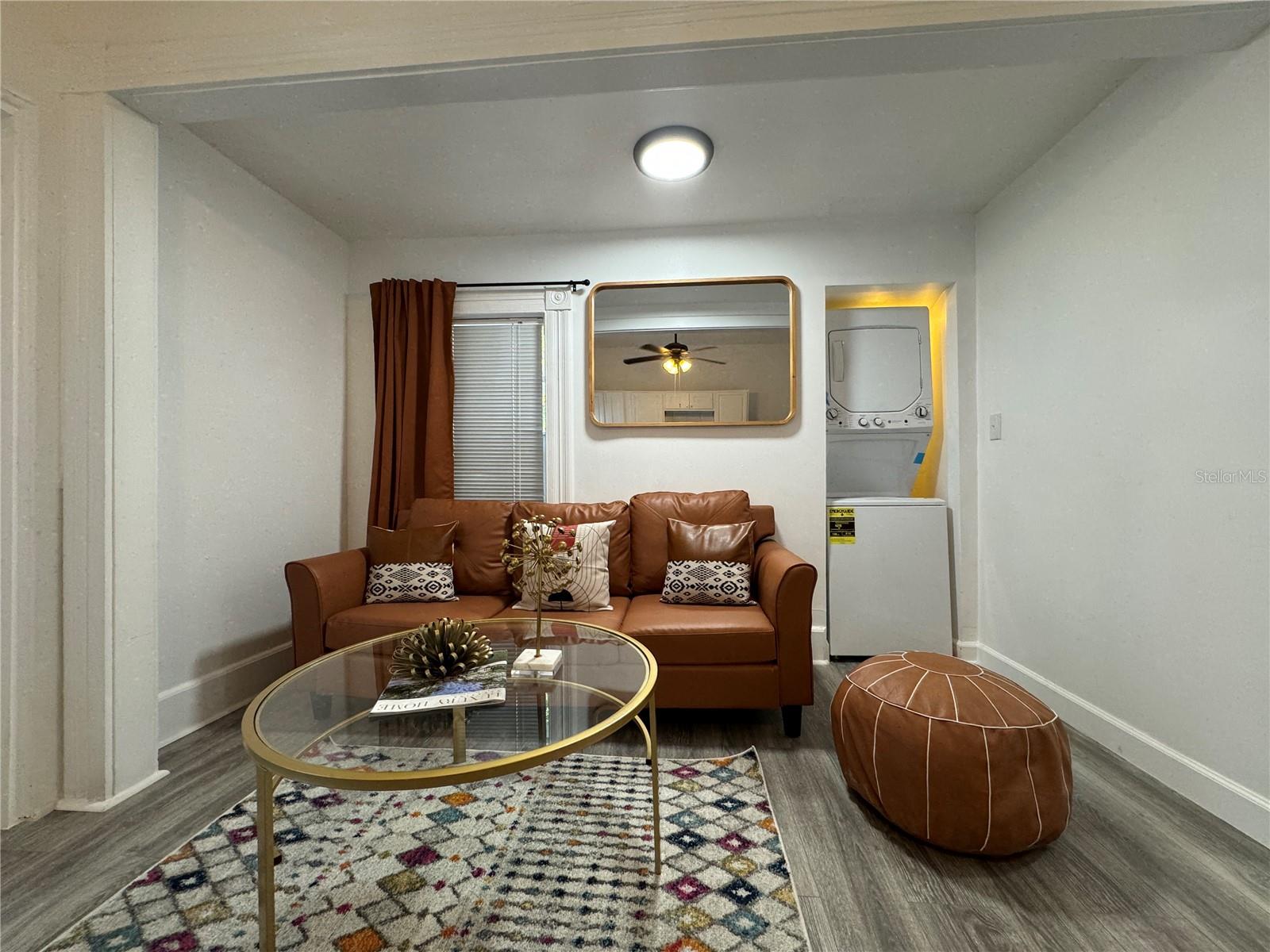 Image 34 of 72 For 609 Azeele Street